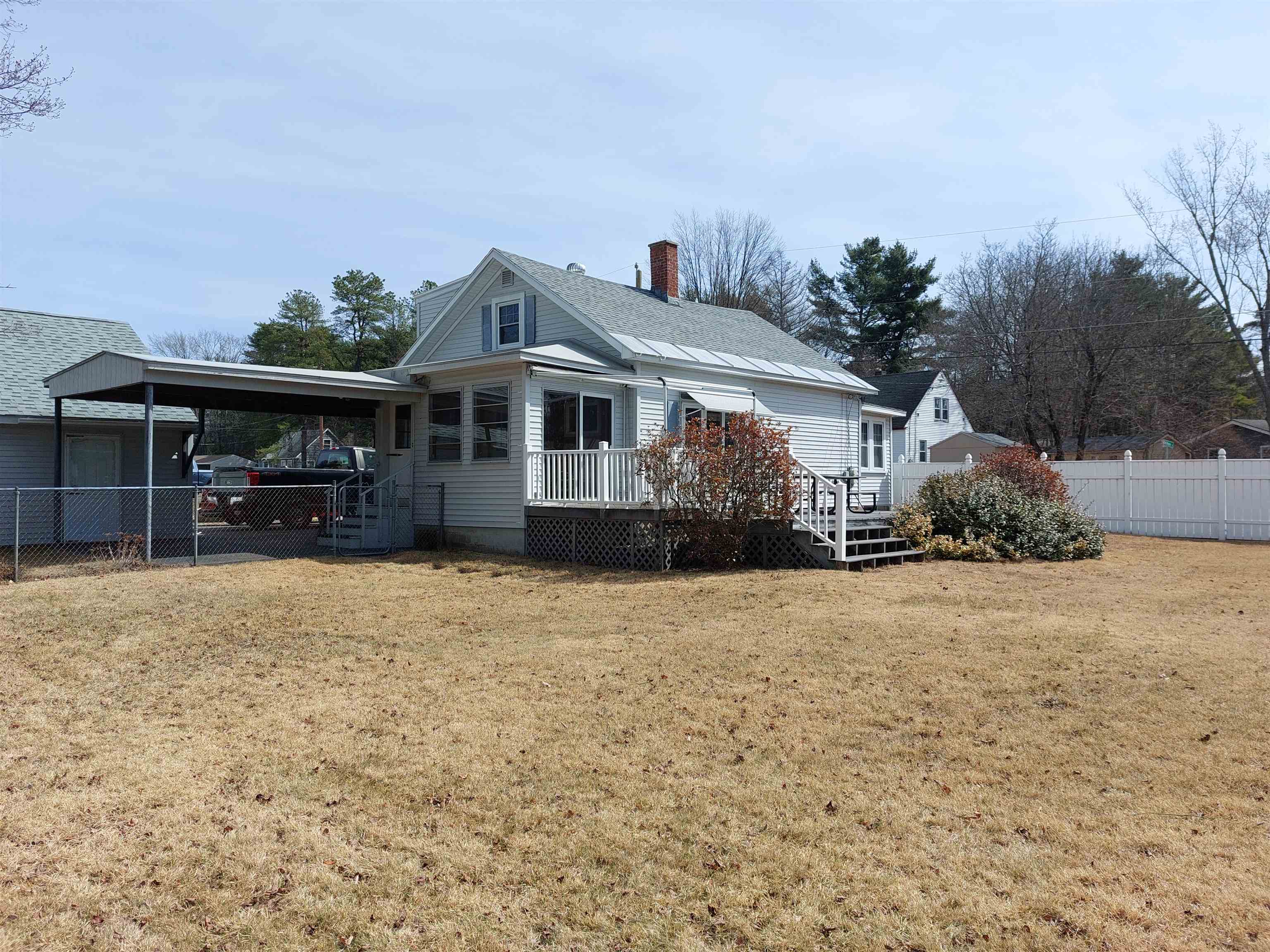 24 Park St, Swanzey, NH 03431