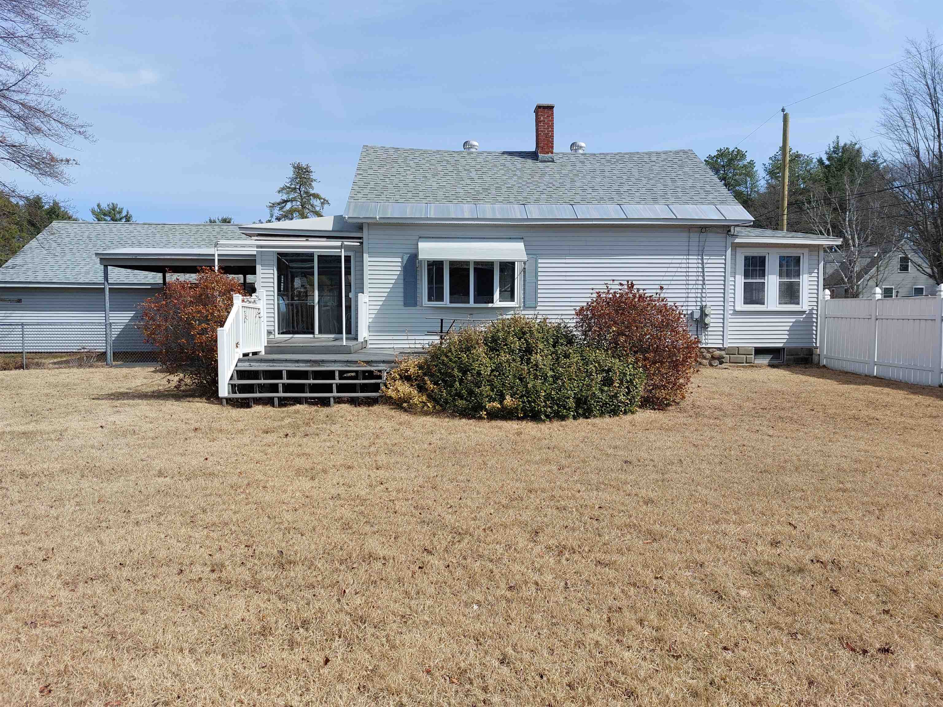 24 Park St, Swanzey, NH 03431