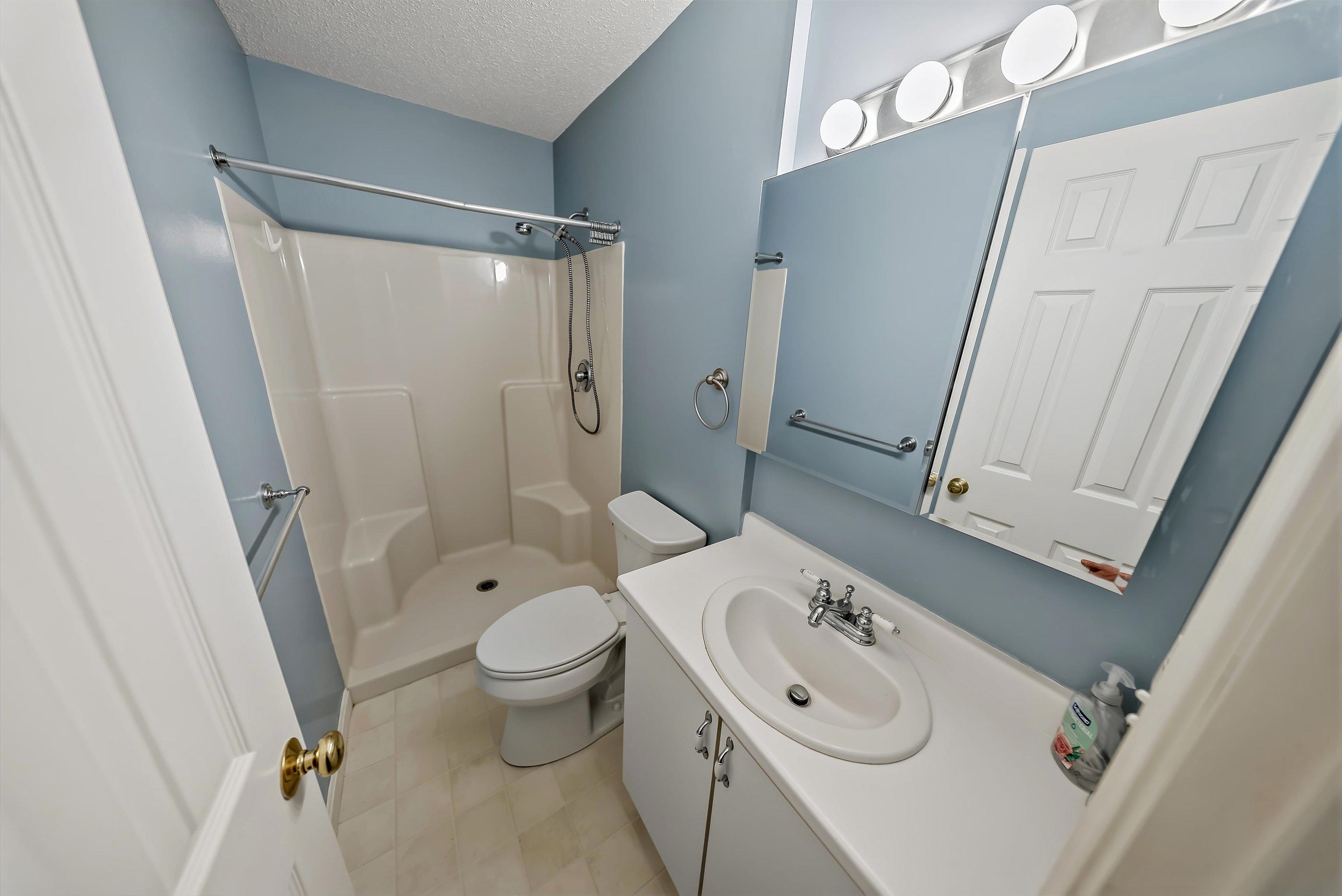 29 Windsor Ct, Keene, NH 03431