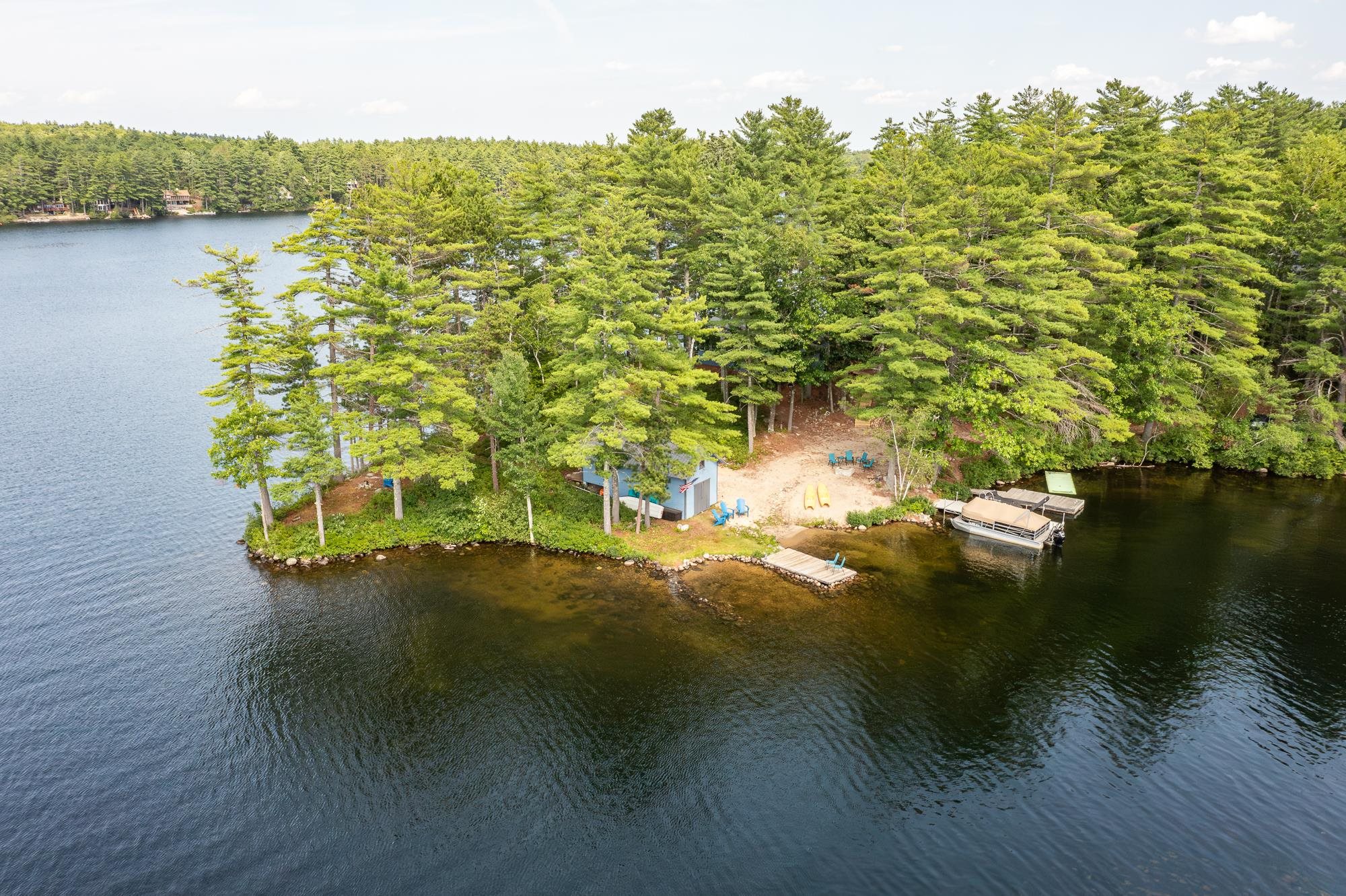 446 Barend Dr, Wakefield, NH 03830