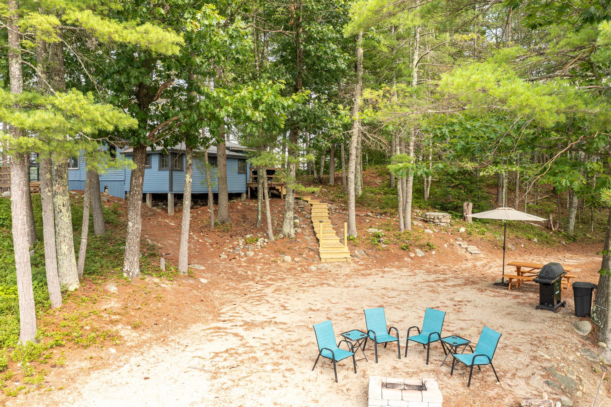 446 Barend Dr, Wakefield, NH 03830