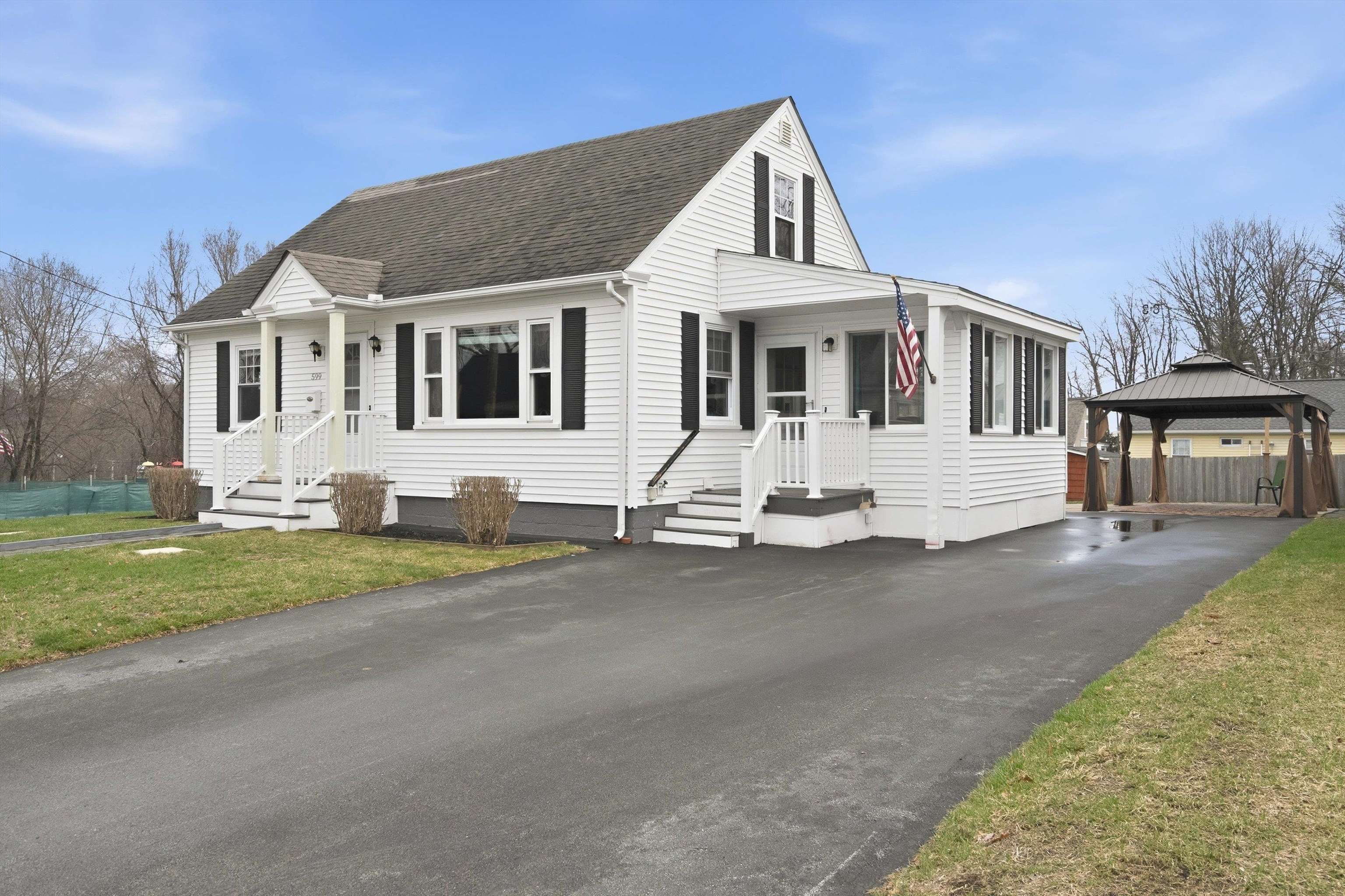 599 Brunelle Ave, Manchester, NH 03103