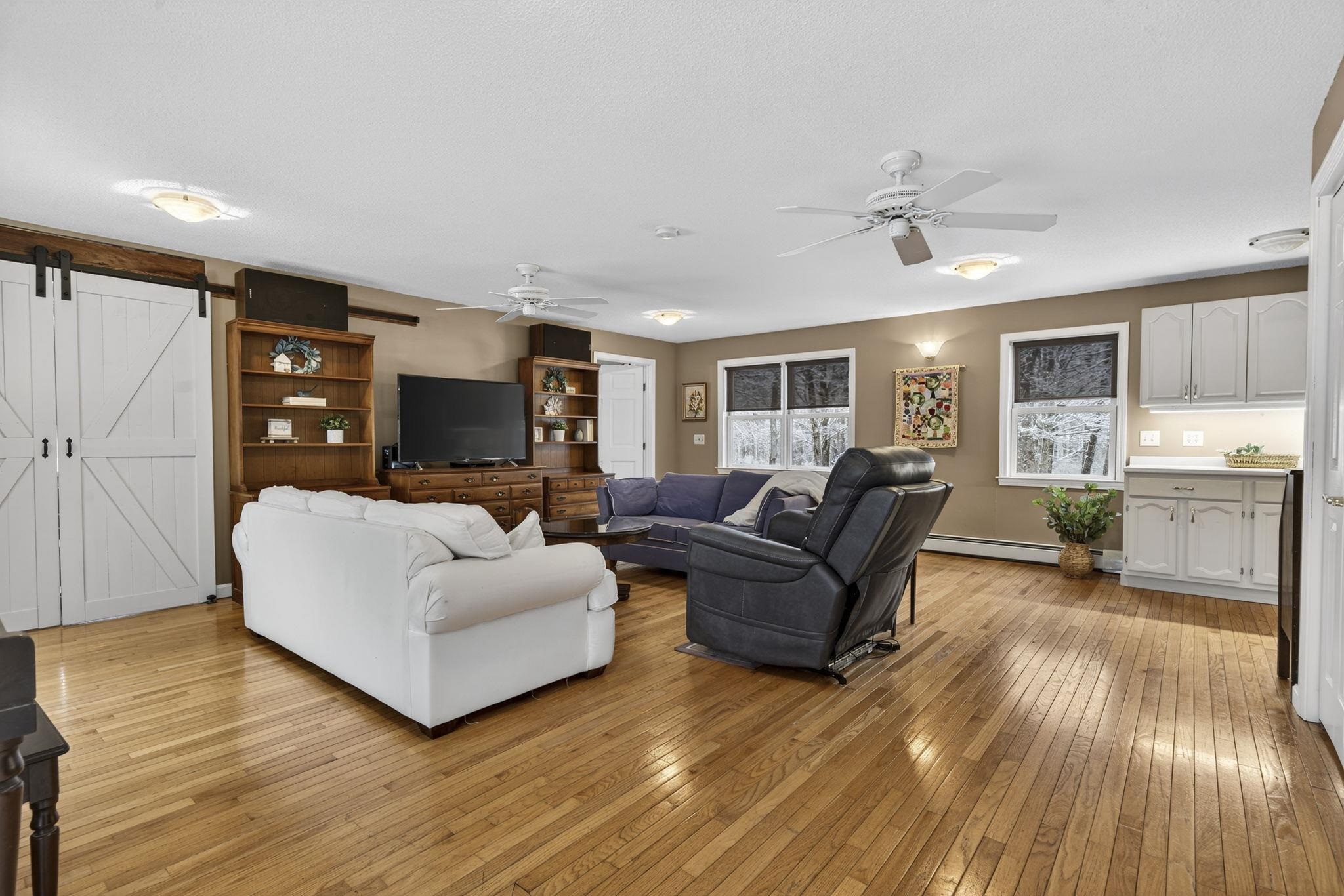 218 Old Turnpike Rd, Northwood, NH 03261