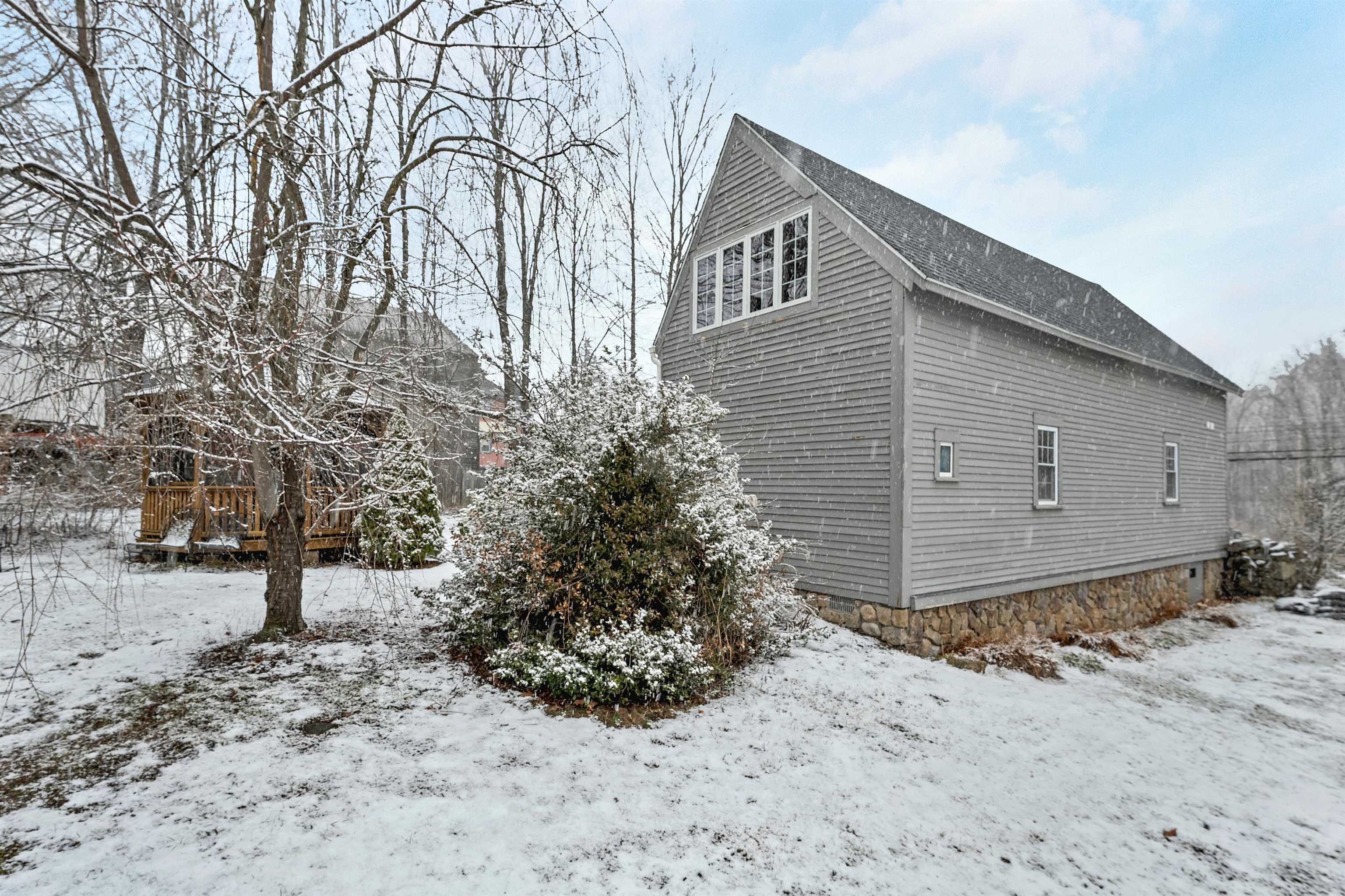 133 Main St, Meredith, NH 03253