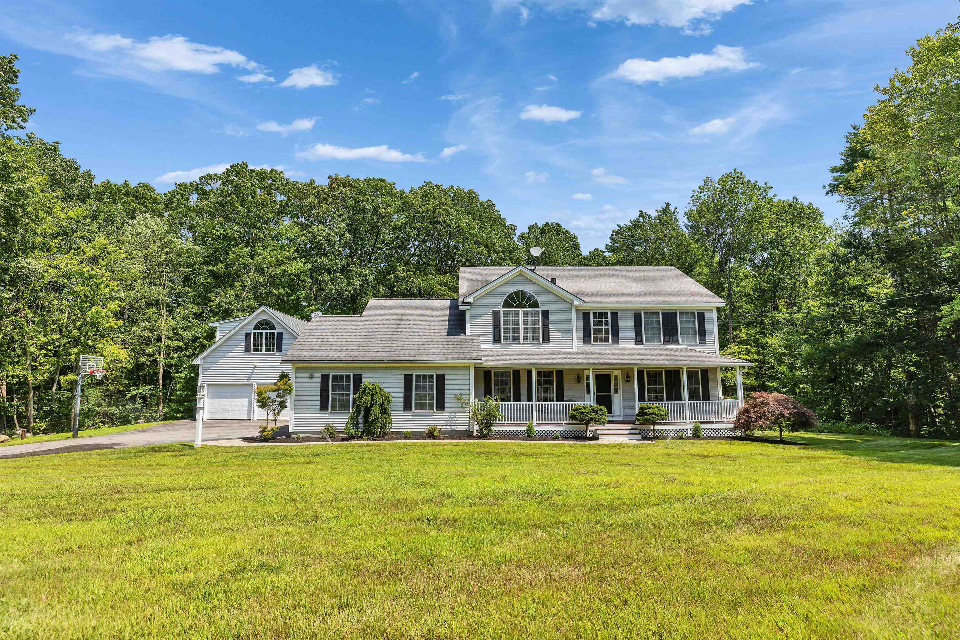 10 Quarry Rd, Hooksett, NH 03106