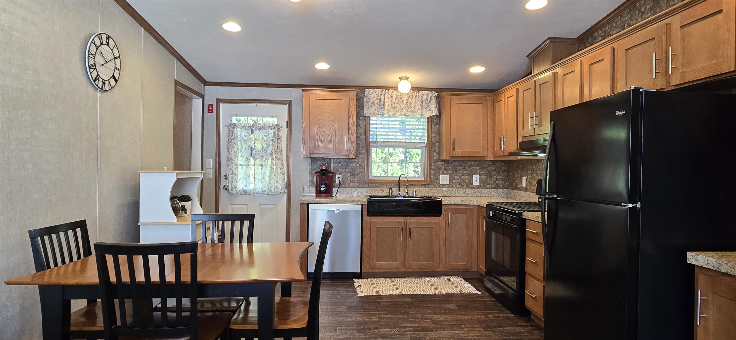 34 Circle Dr, Belmont, NH 03220