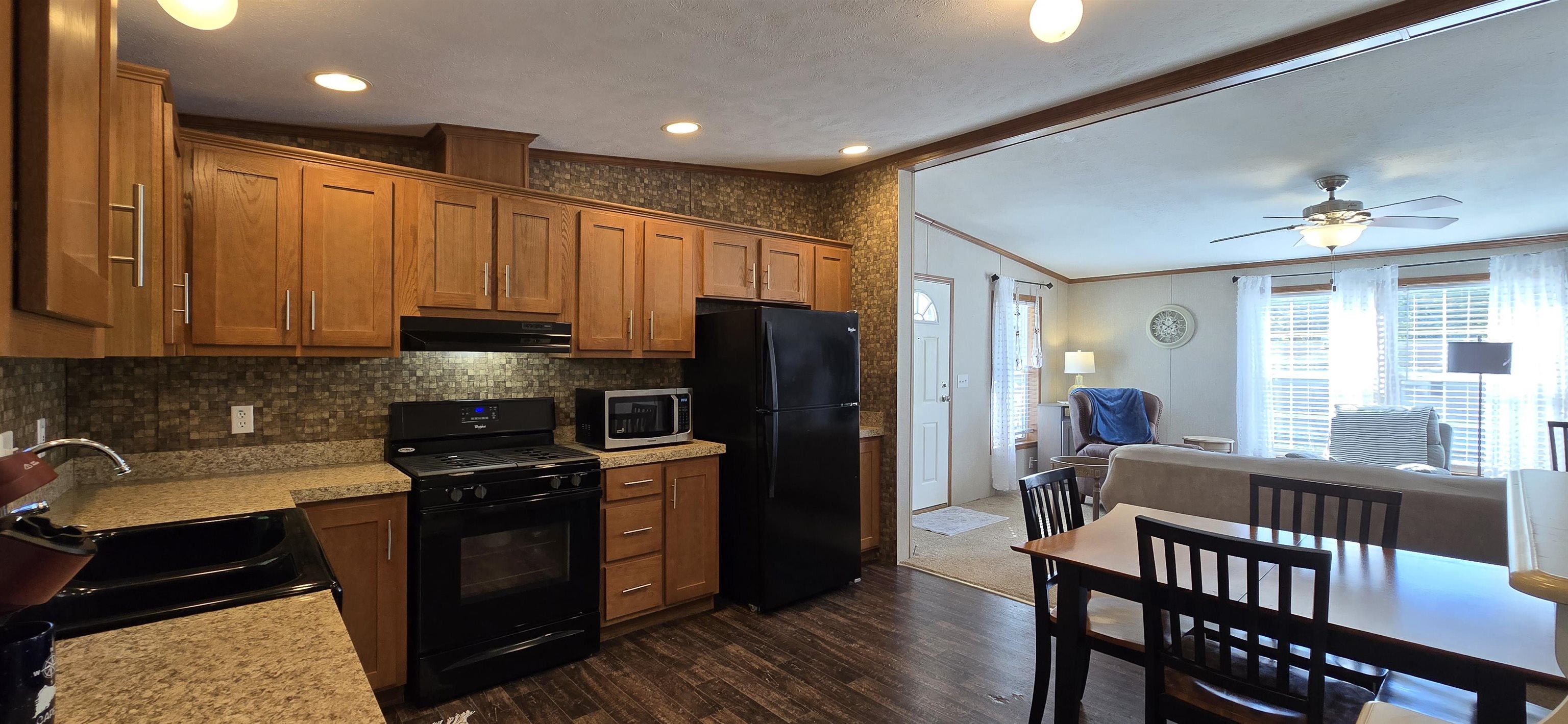 34 Circle Dr, Belmont, NH 03220