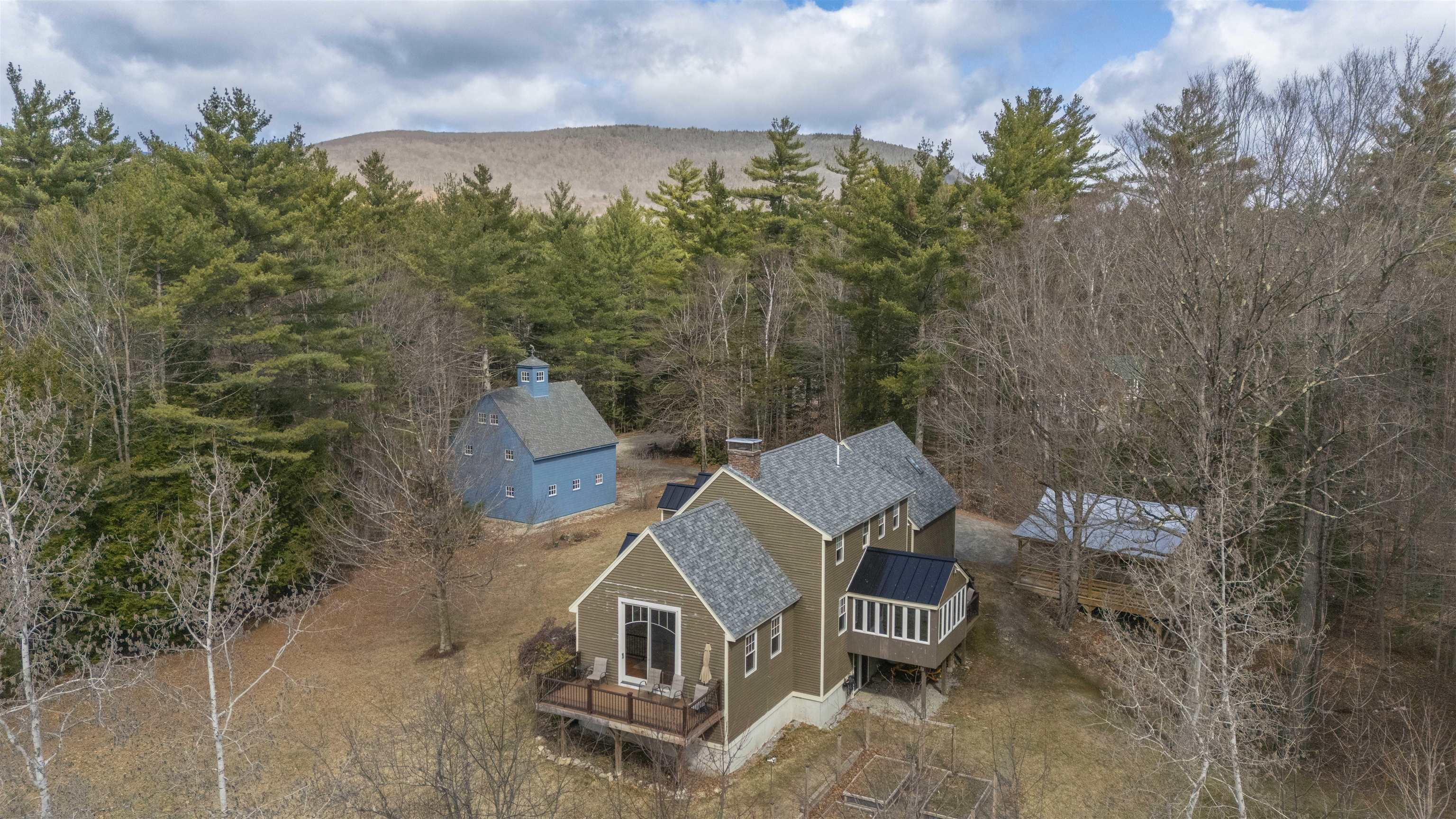 61 South Brook Cir, Bradford, NH 03221
