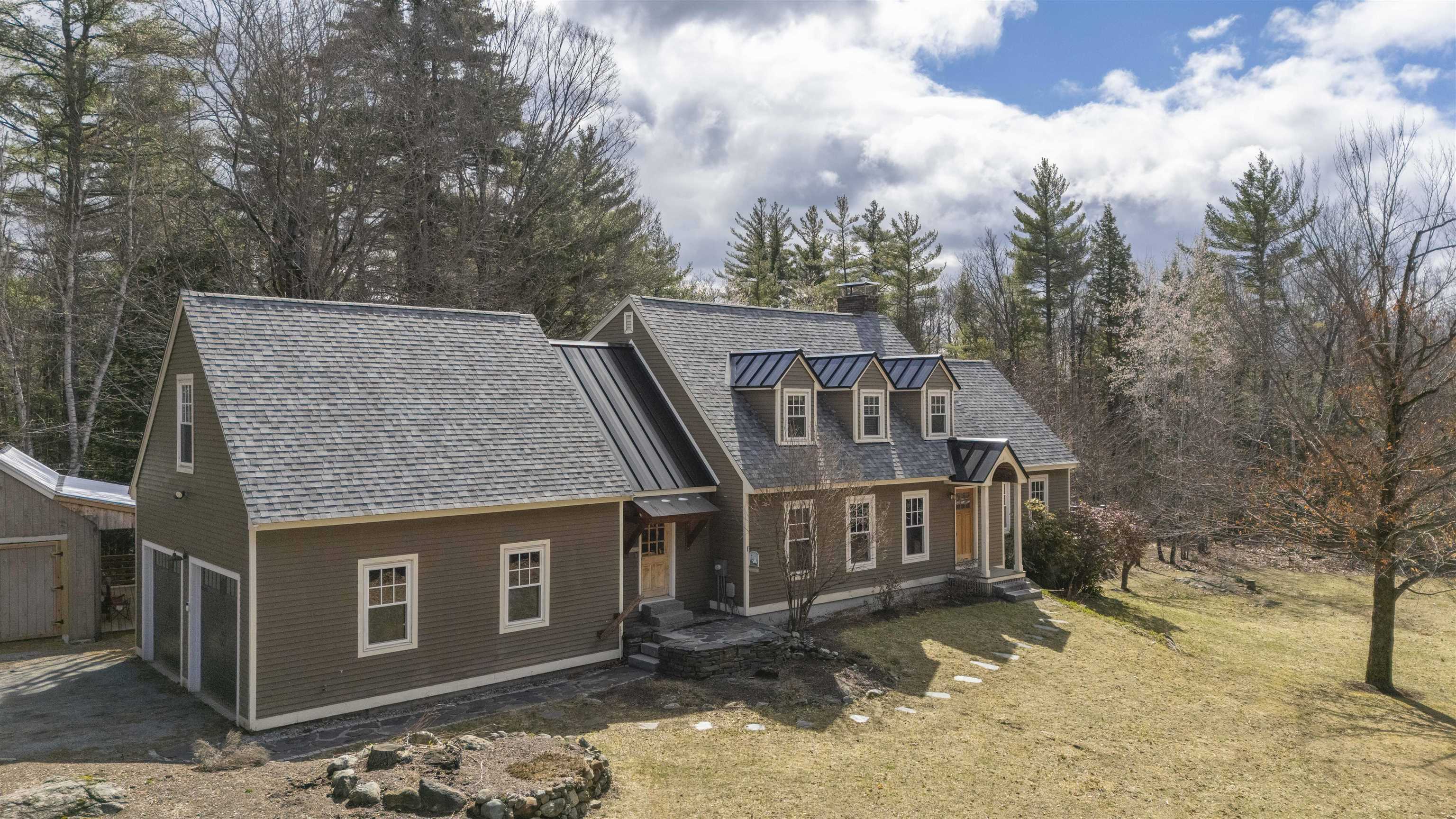 61 South Brook Cir, Bradford, NH 03221