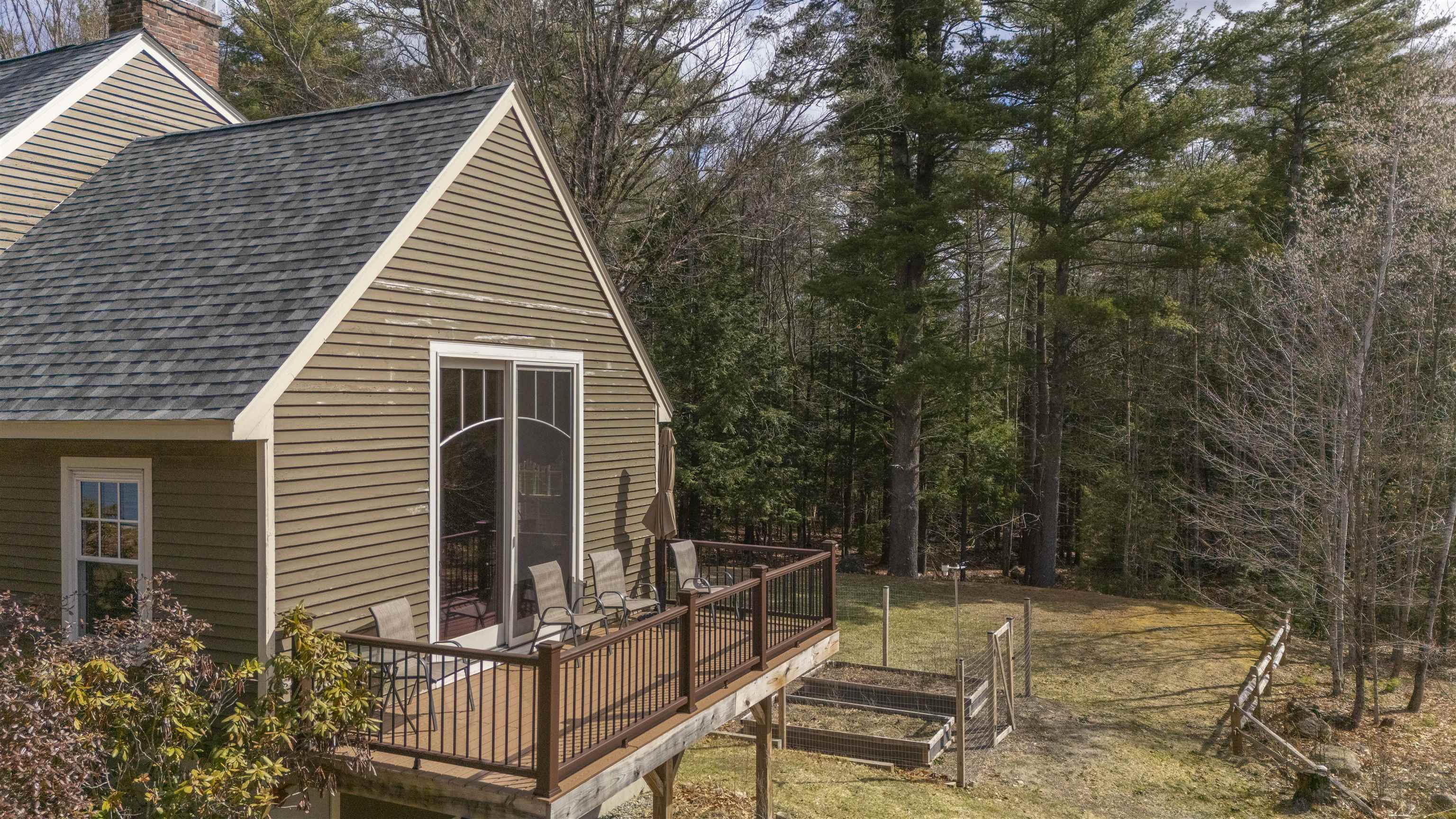 61 South Brook Cir, Bradford, NH 03221