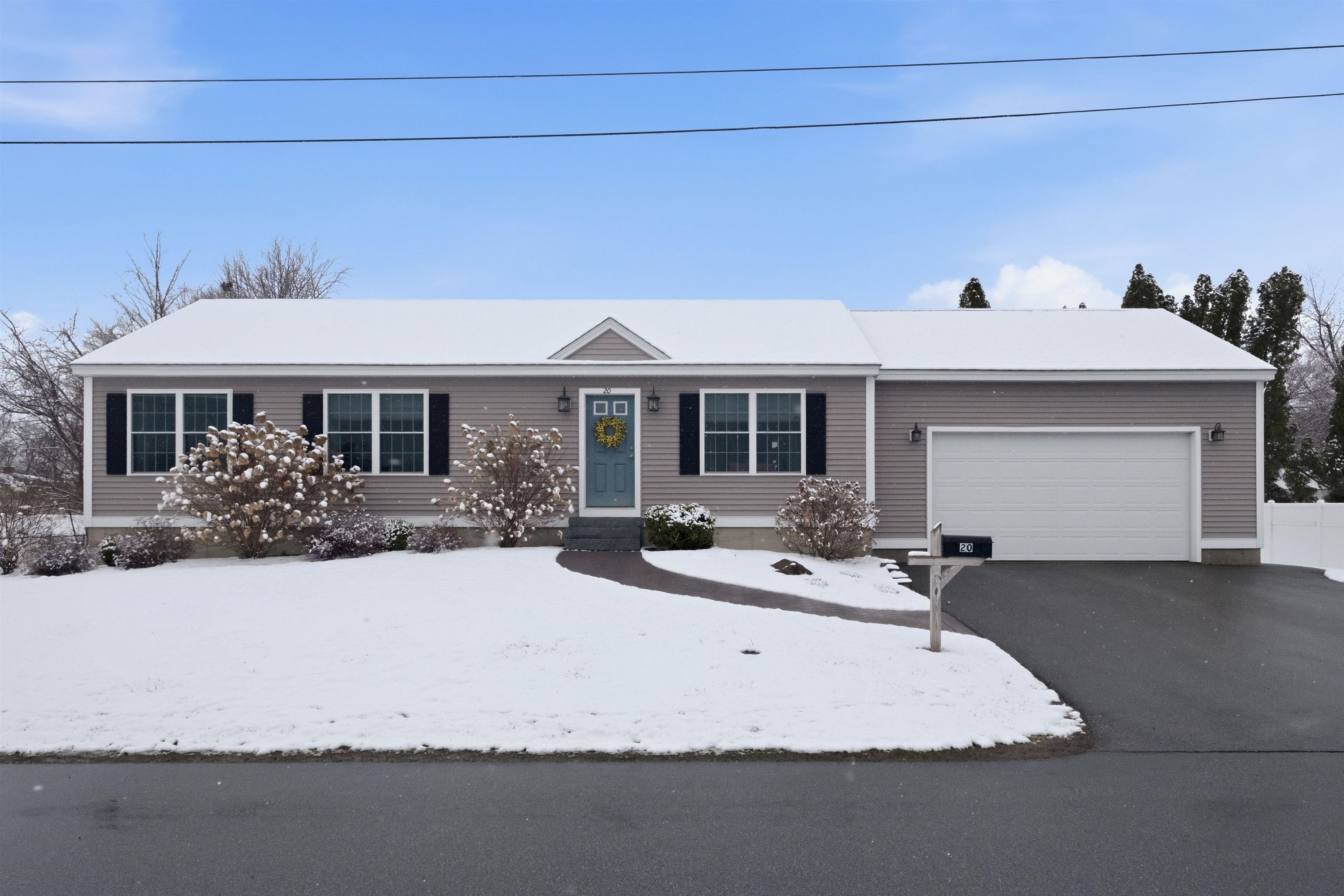 20 Cypress St, Concord, NH 03301