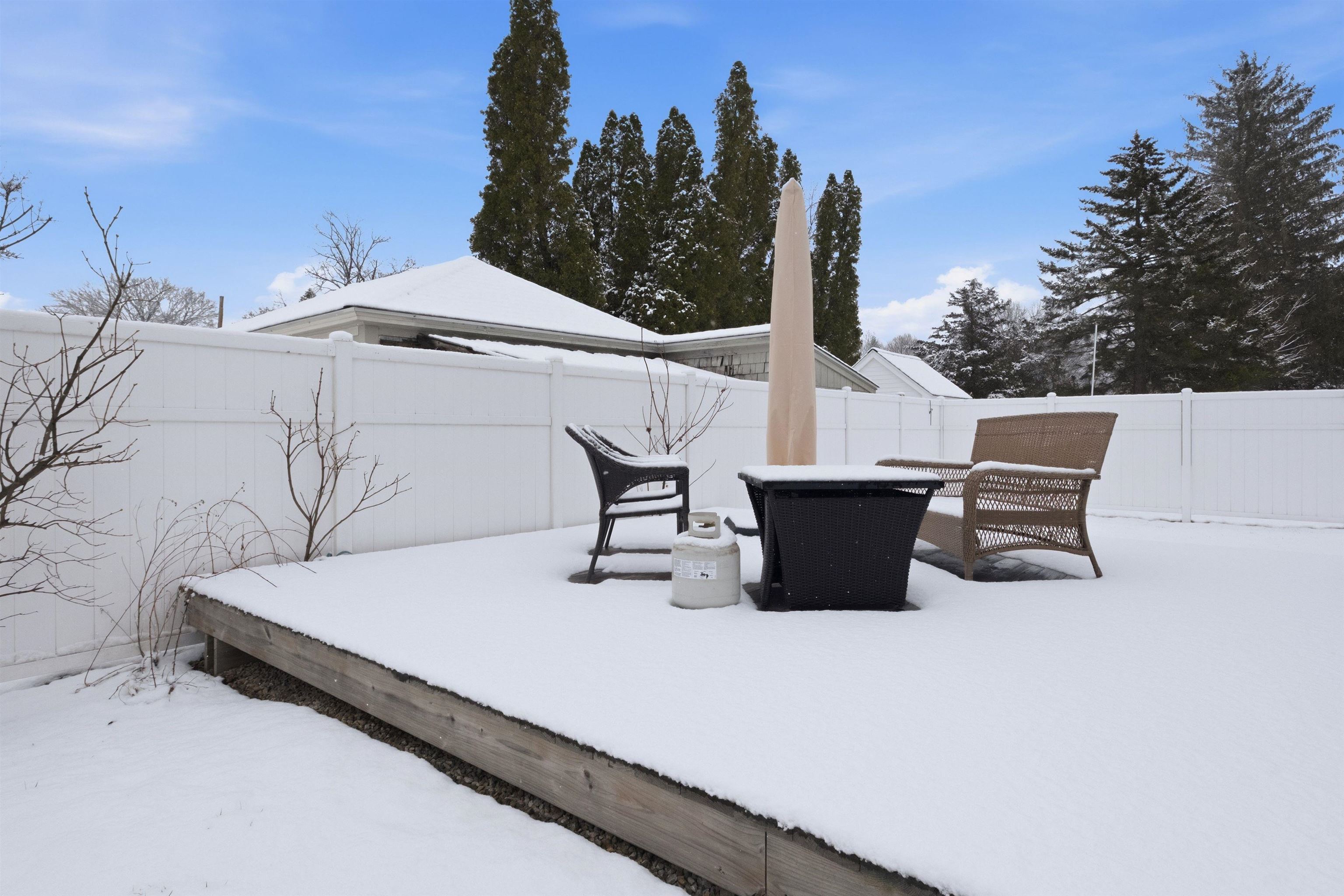 20 Cypress St, Concord, NH 03301