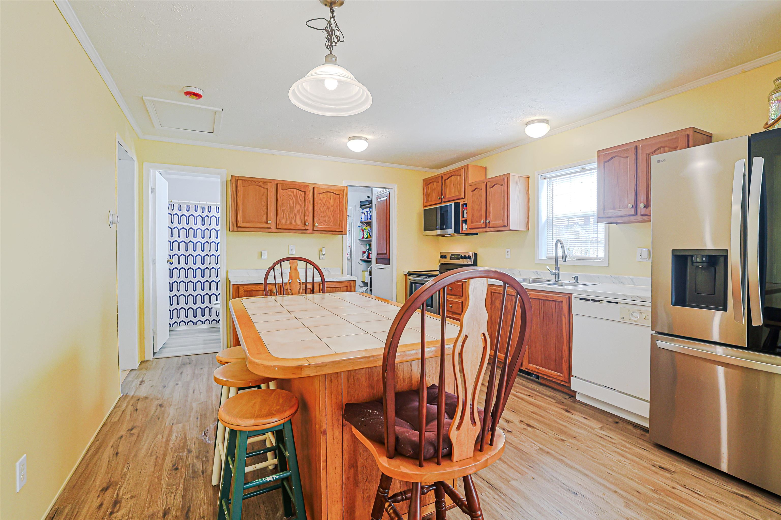 265 Lowell St, Rochester, NH 03867