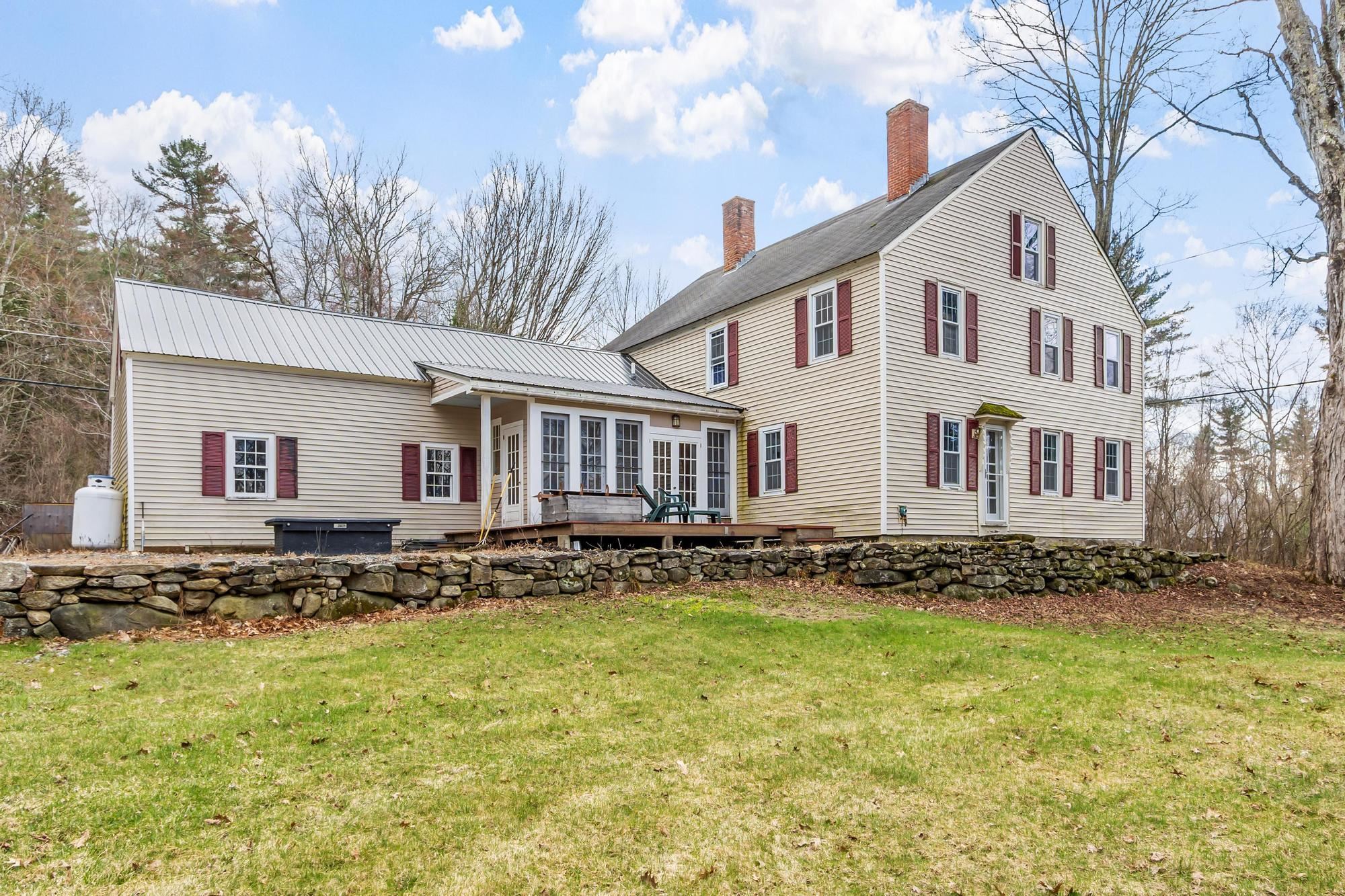 230 Hale Hill Rd, Swanzey, NH 03446