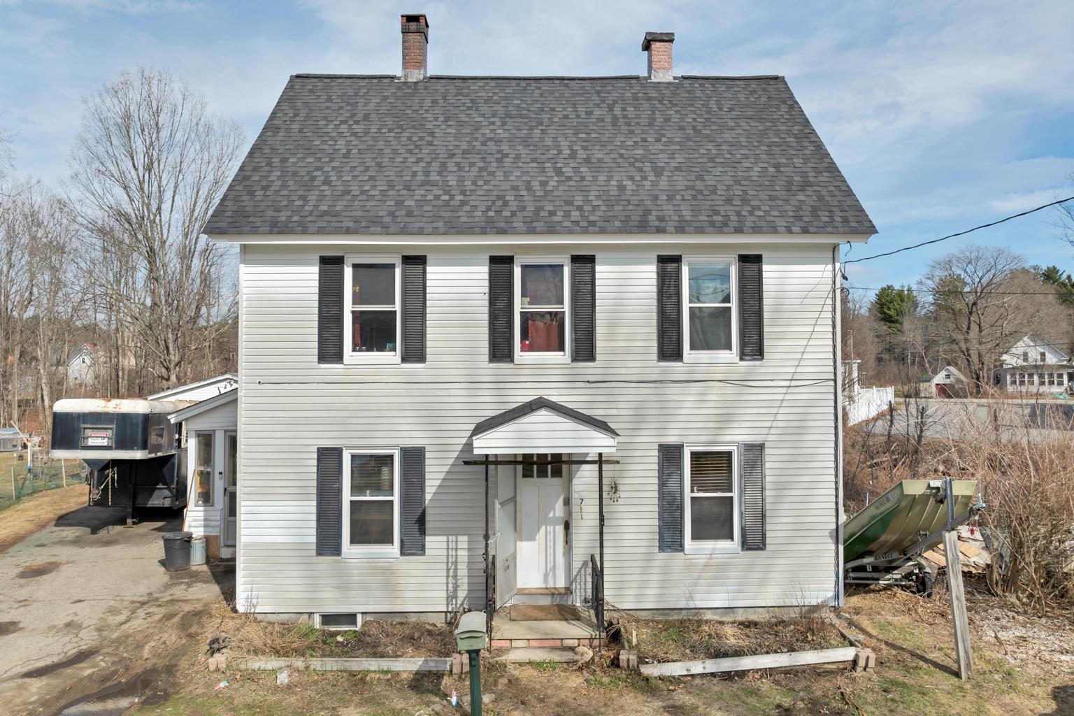 7 Maple St, Rochester, NH 03867