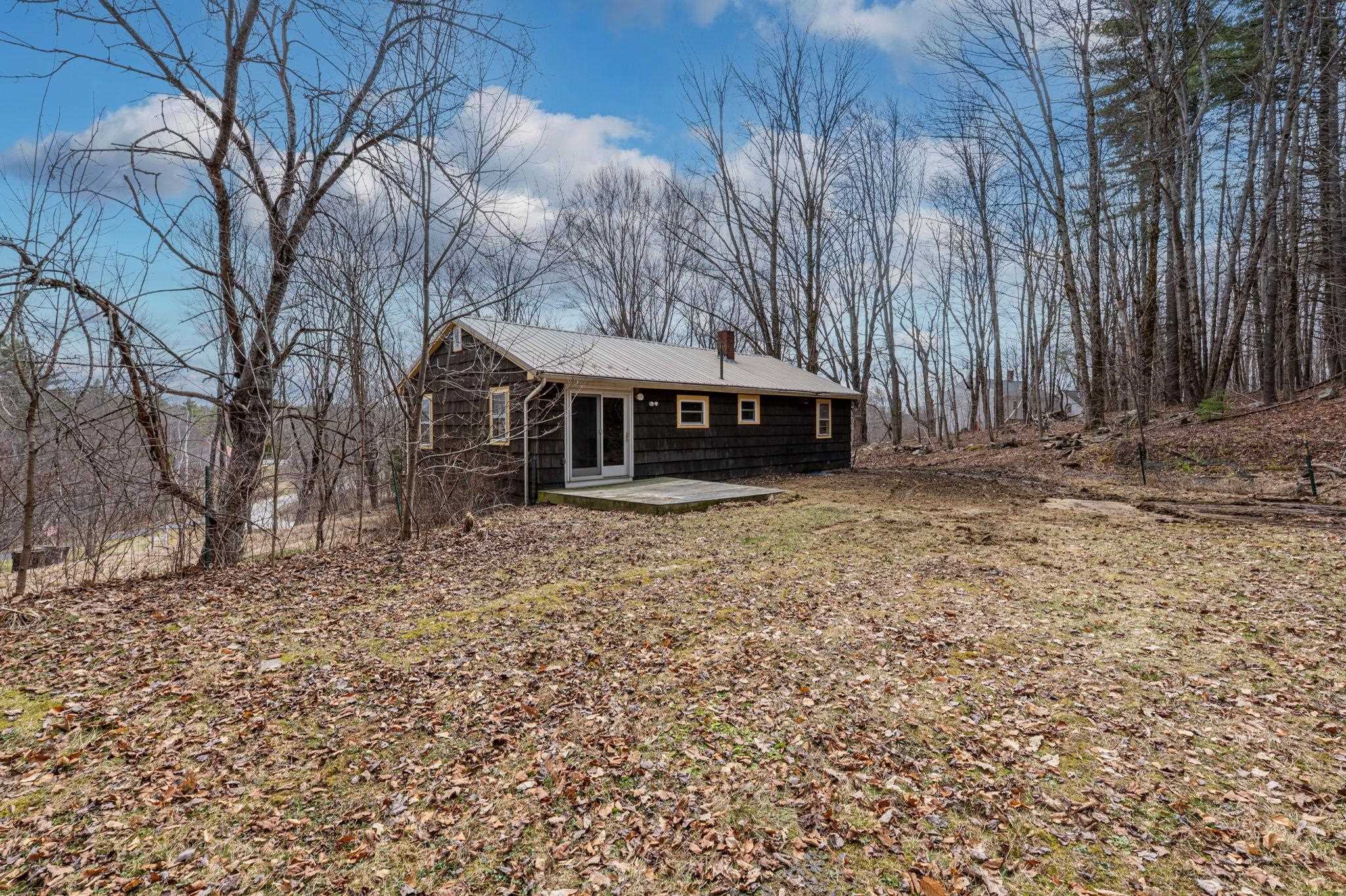 7256 Oak Hill Rd, Loudon, NH 03307