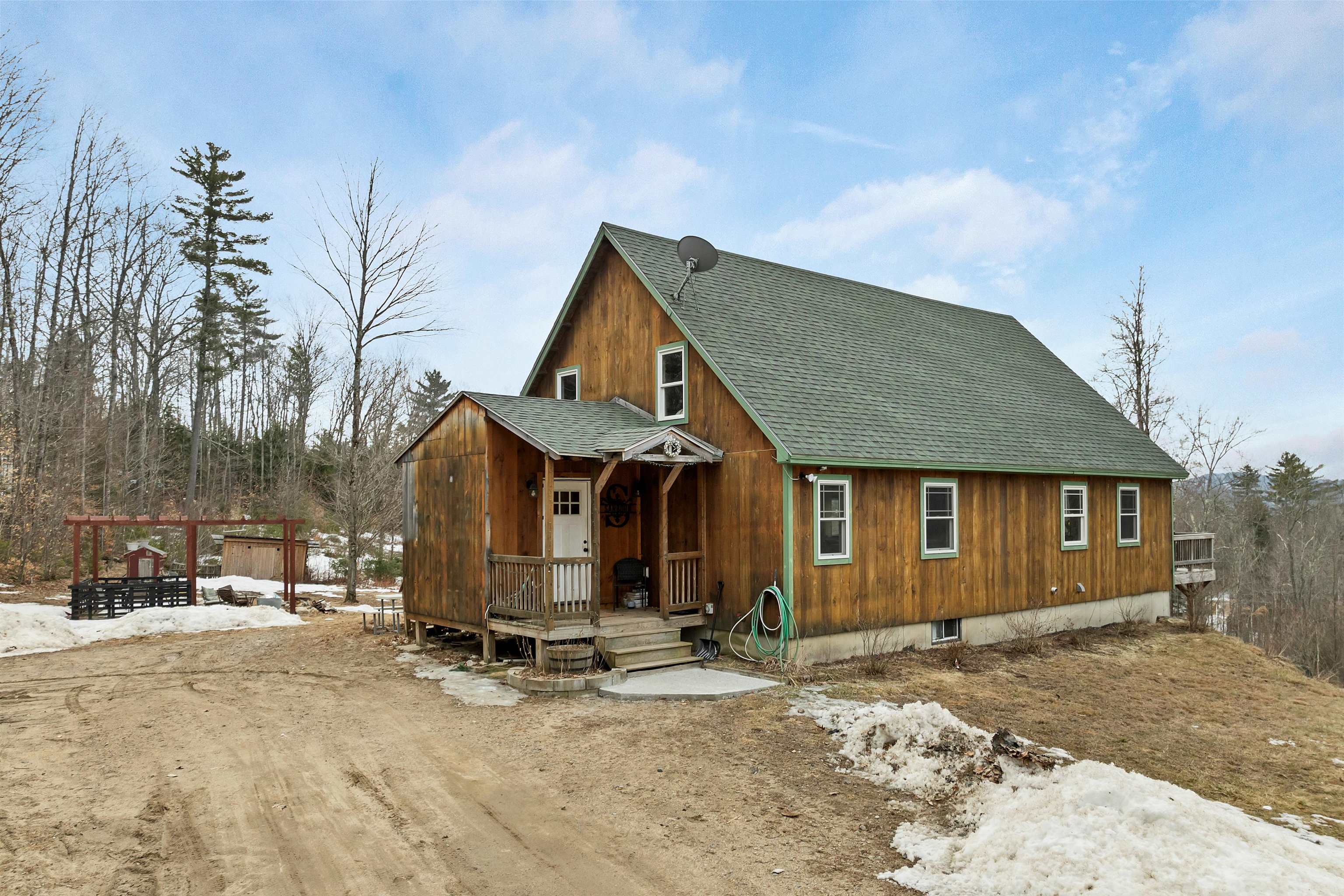 35 Susie Ln, Thornton, NH 03285