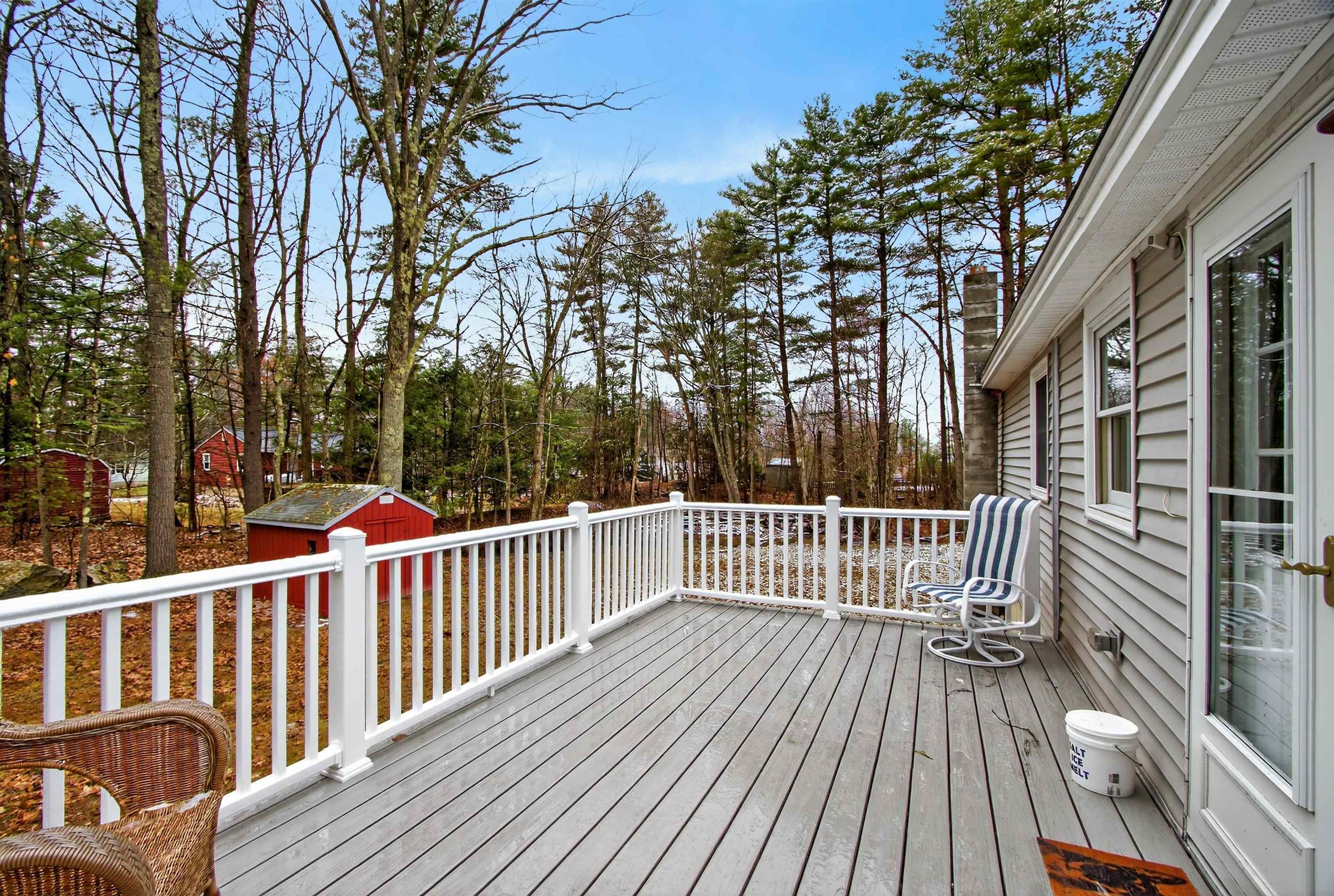 5 Bill St, Derry, NH 03038