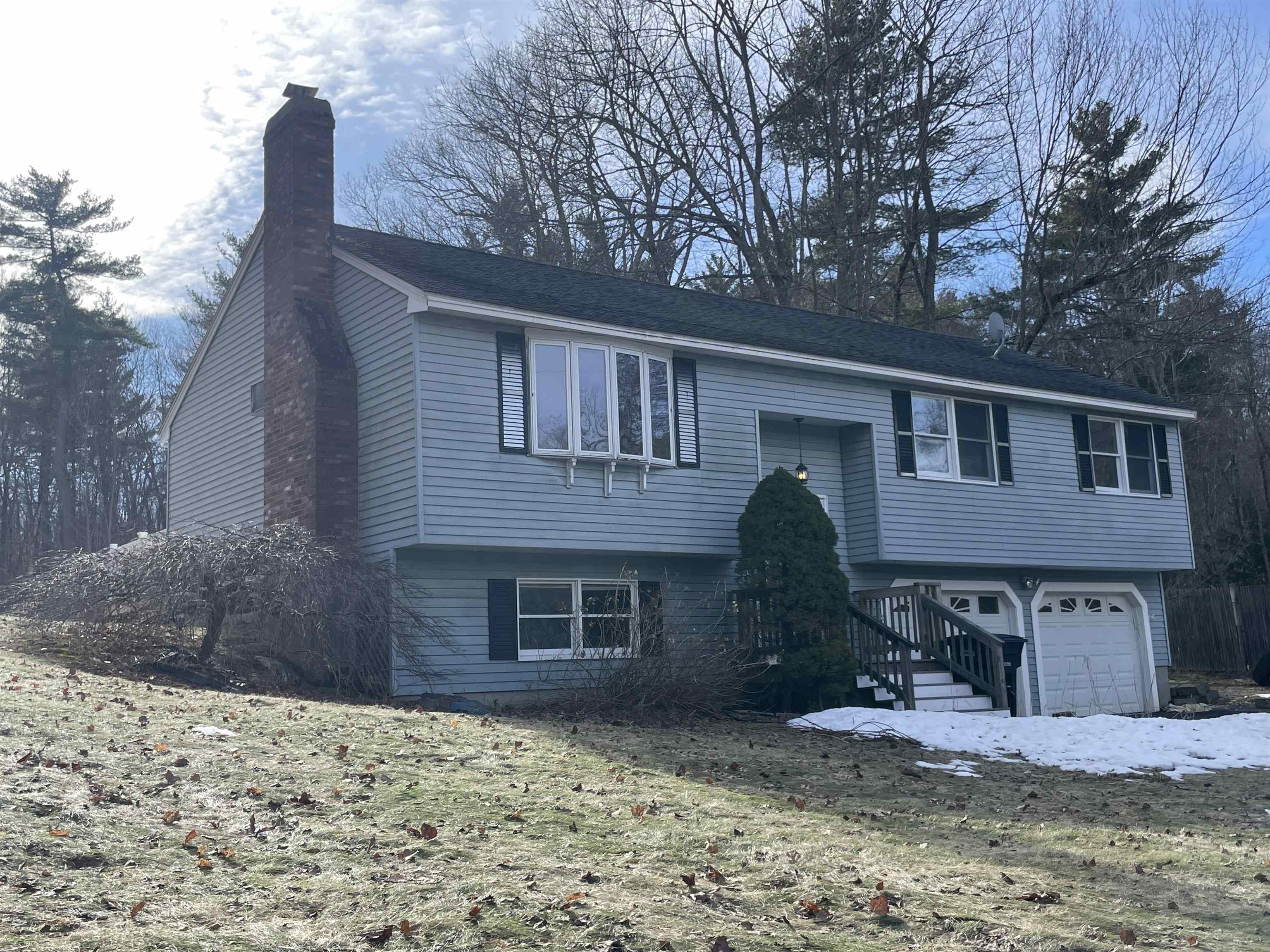 51 Island Pond Rd, Derry, NH 03038