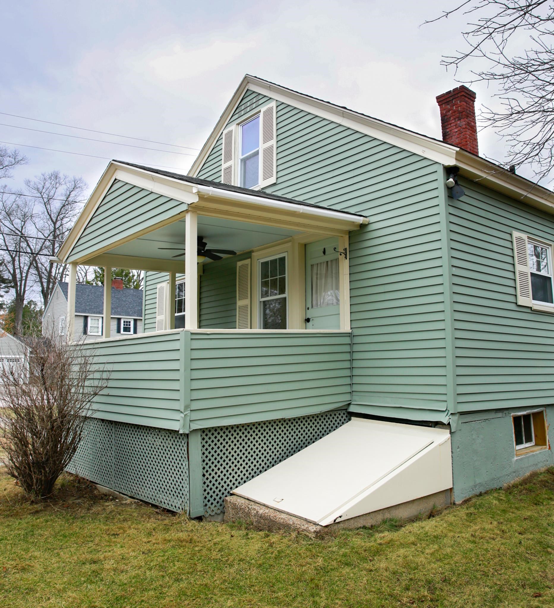 455 Blodget St, Manchester, NH 03104