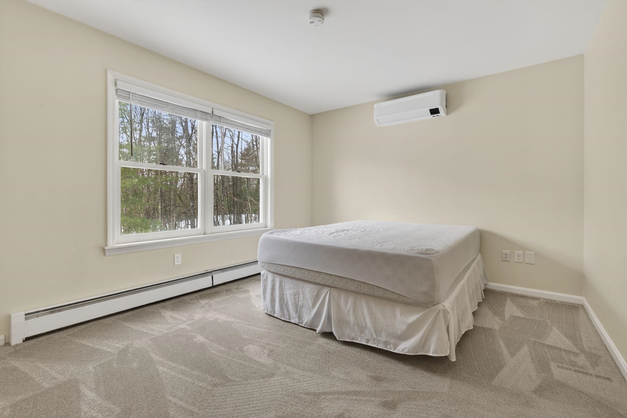 23 West Ridge Dr, Peterborough, NH 03458