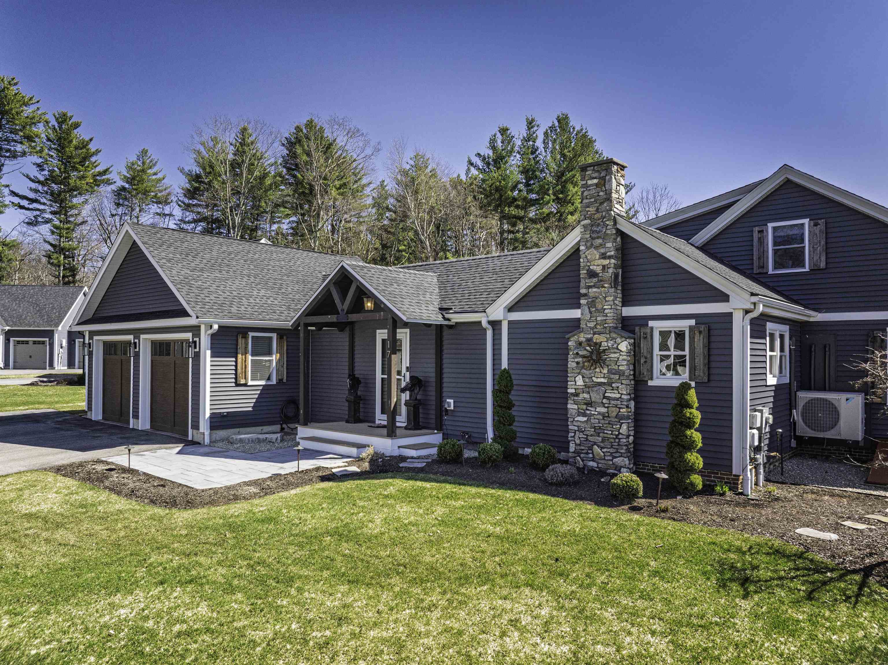 17 Beaumont Dr, Dover, NH 03820