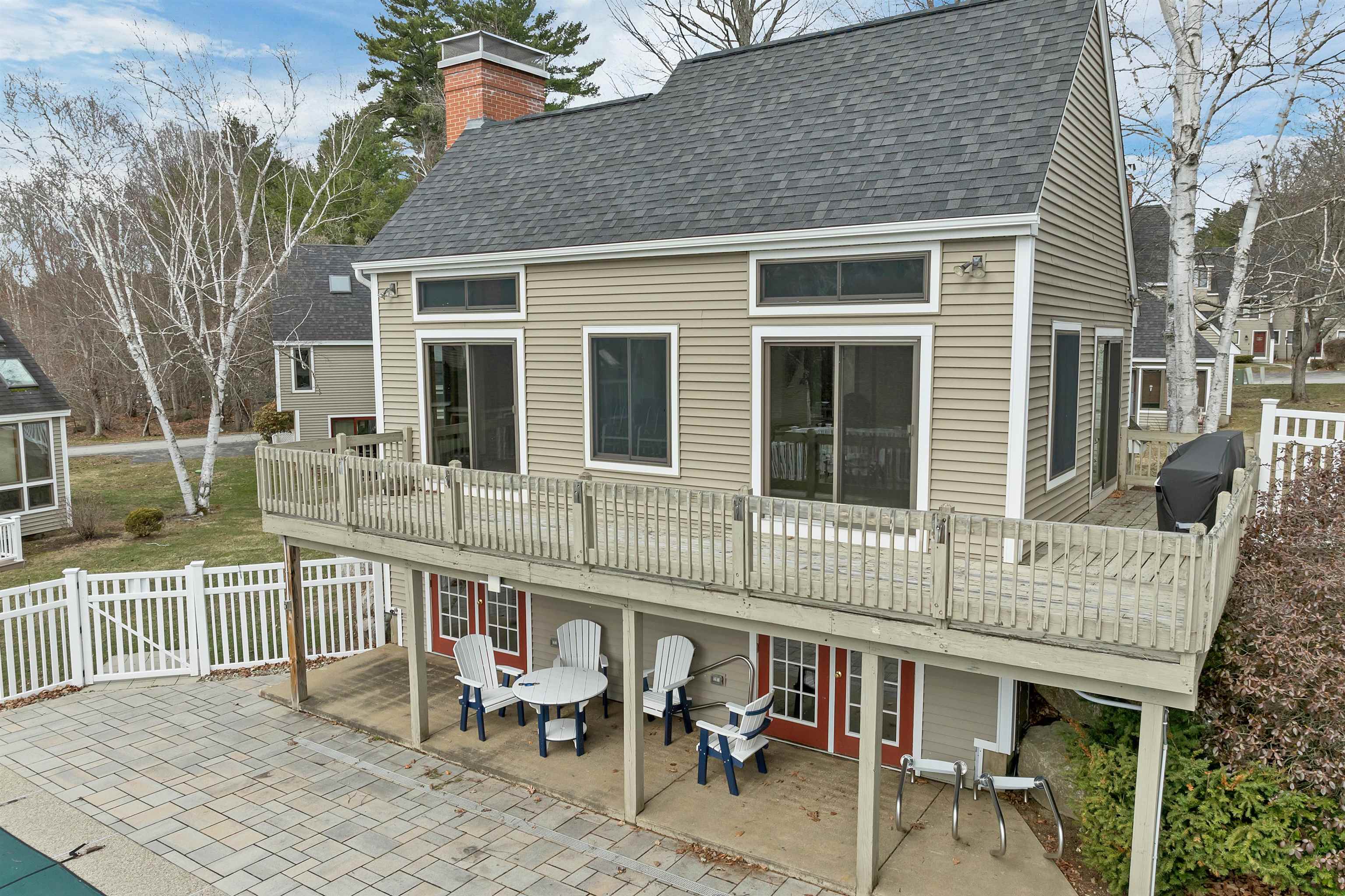 12 Gables Dr, Laconia, NH 03246