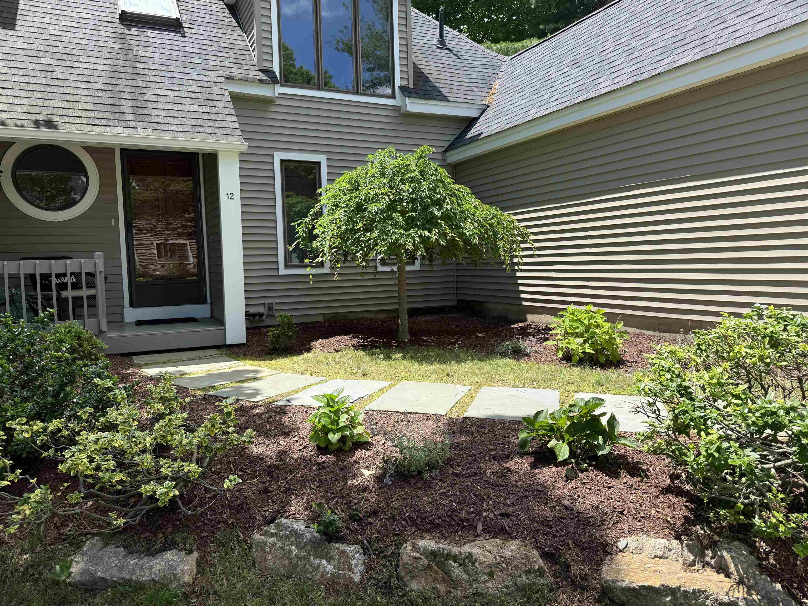 12 Gables Drive — photo 2