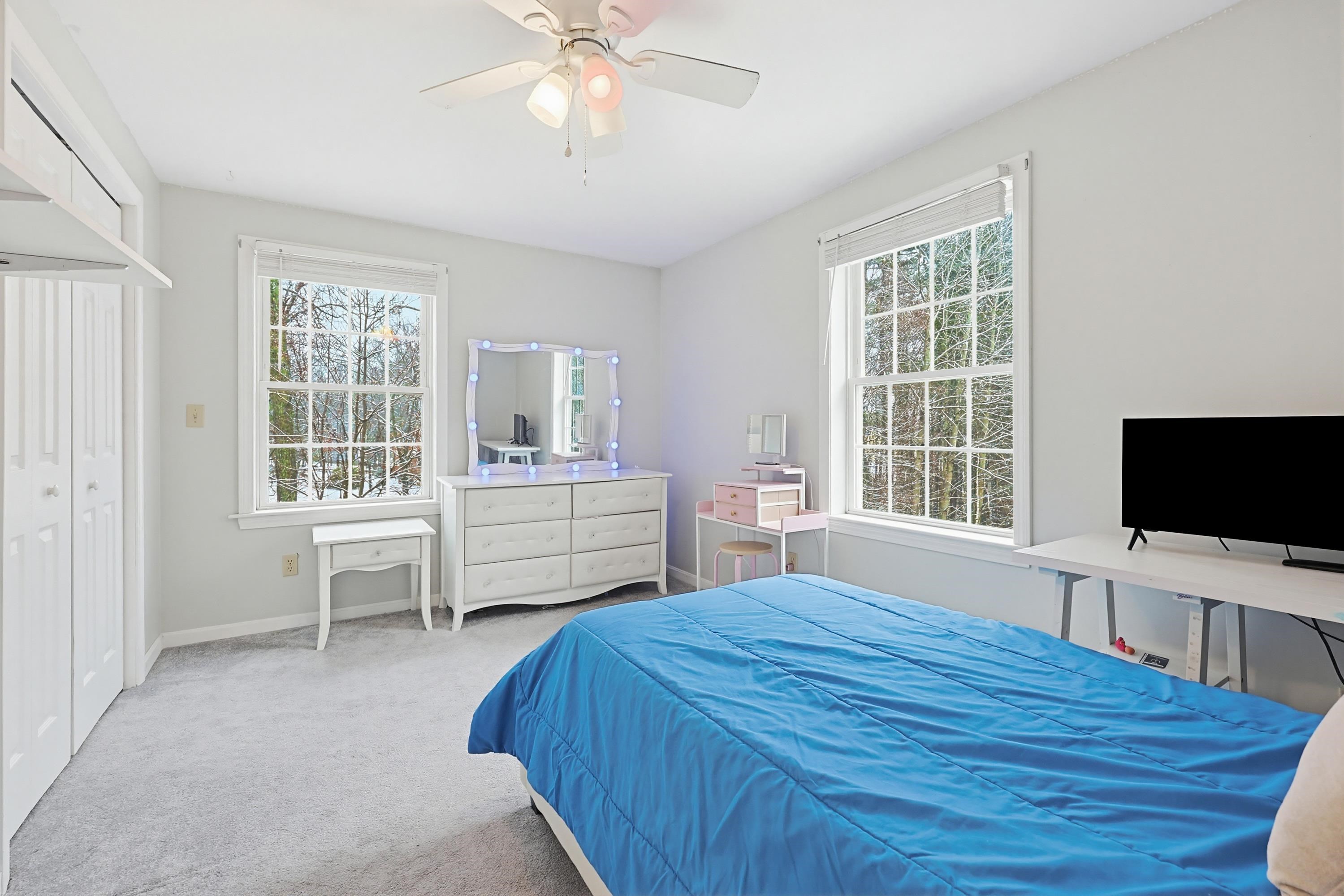 19 Rouleau Dr, Somersworth, NH 03878