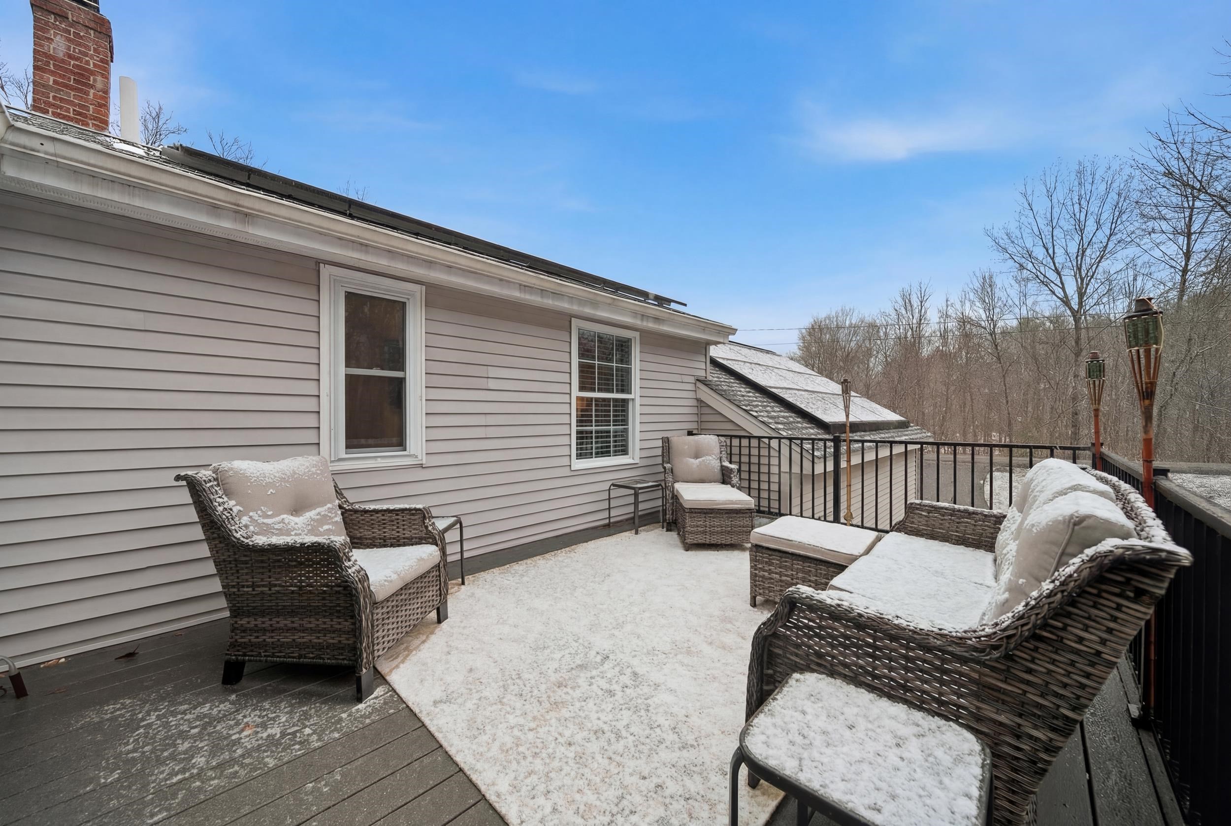 87 Colby Rd, Danville, NH 03819