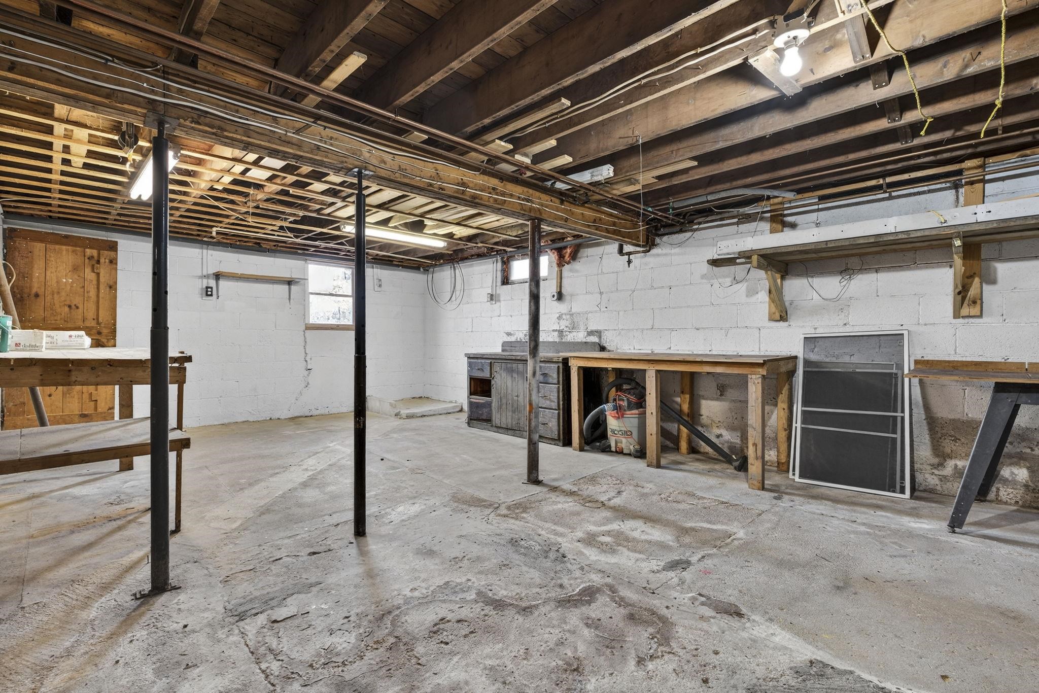 44 Adams St, Greenville, NH 03048