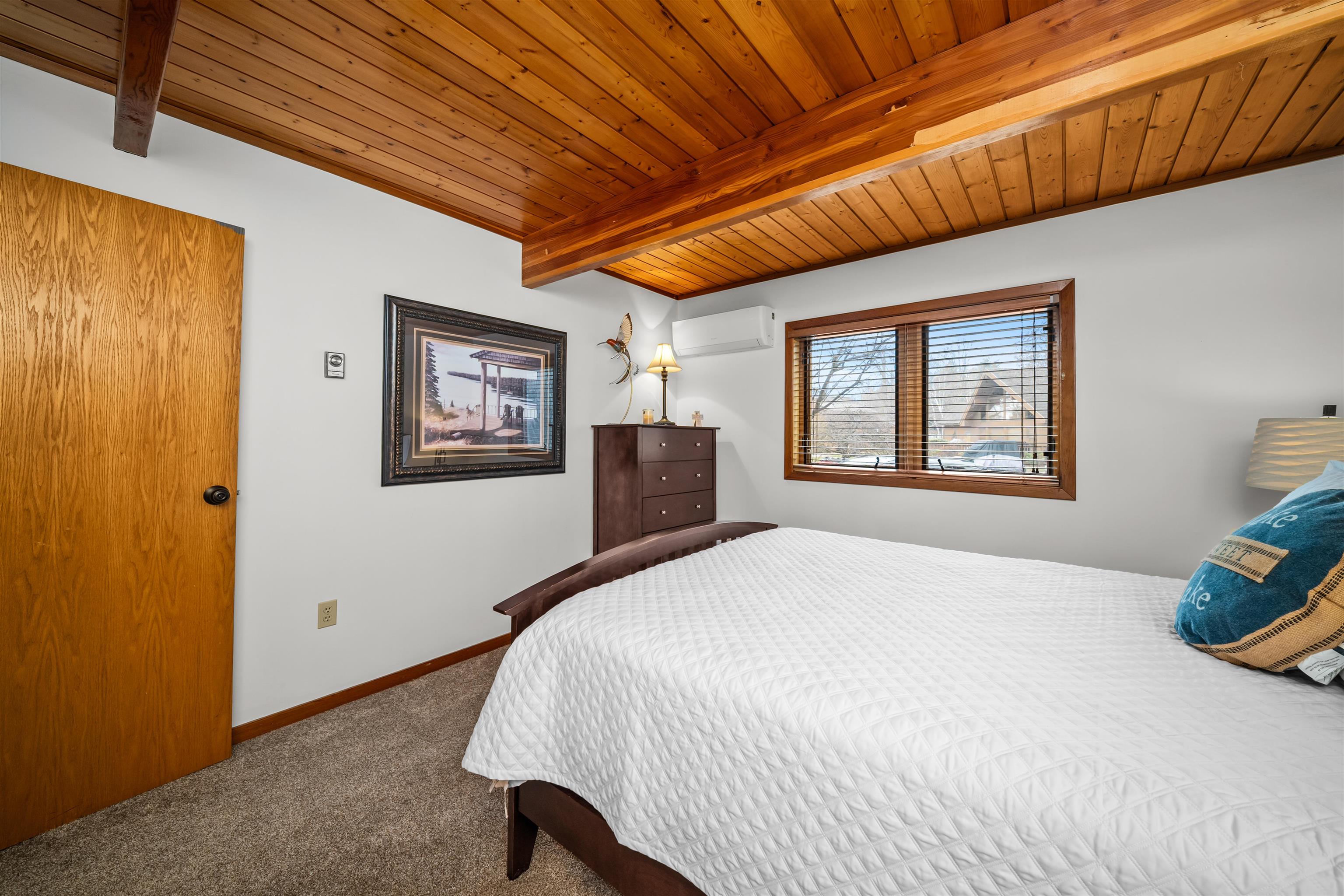 27 Fern Ln, Laconia, NH 03246