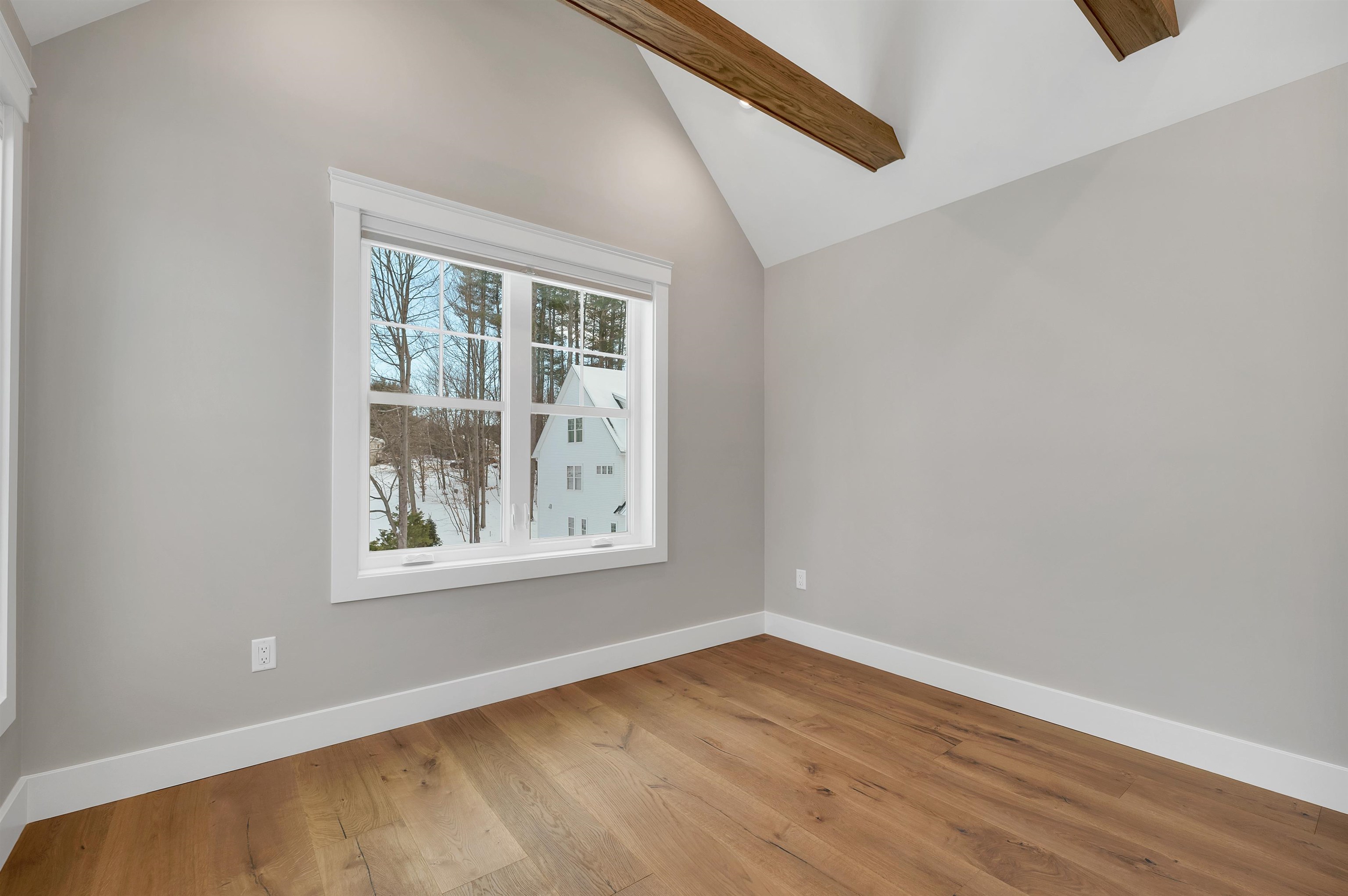 60 White Oaks Rd #11, Laconia, NH 03246