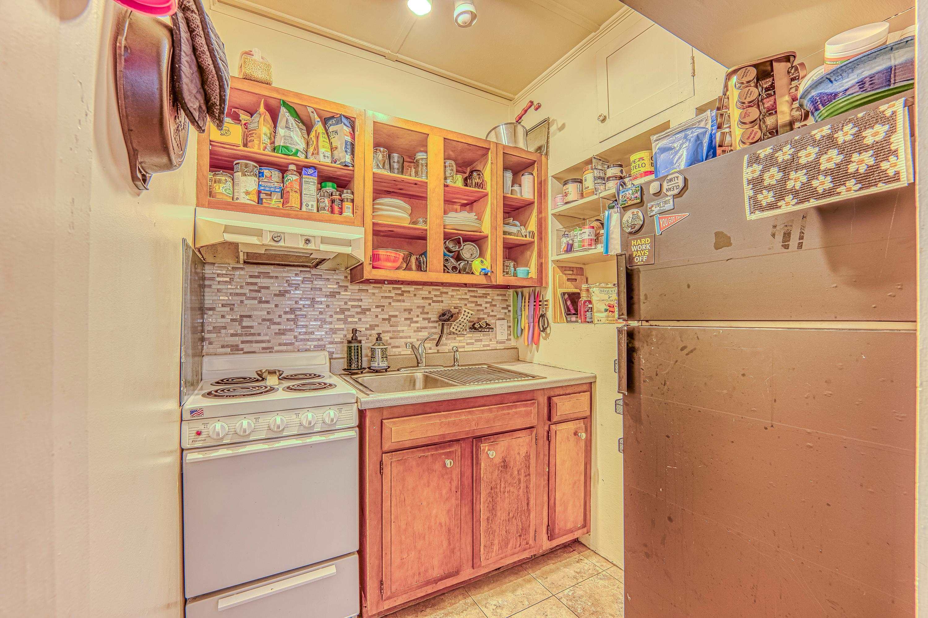 Unit C/3-Efficient Kitchen space