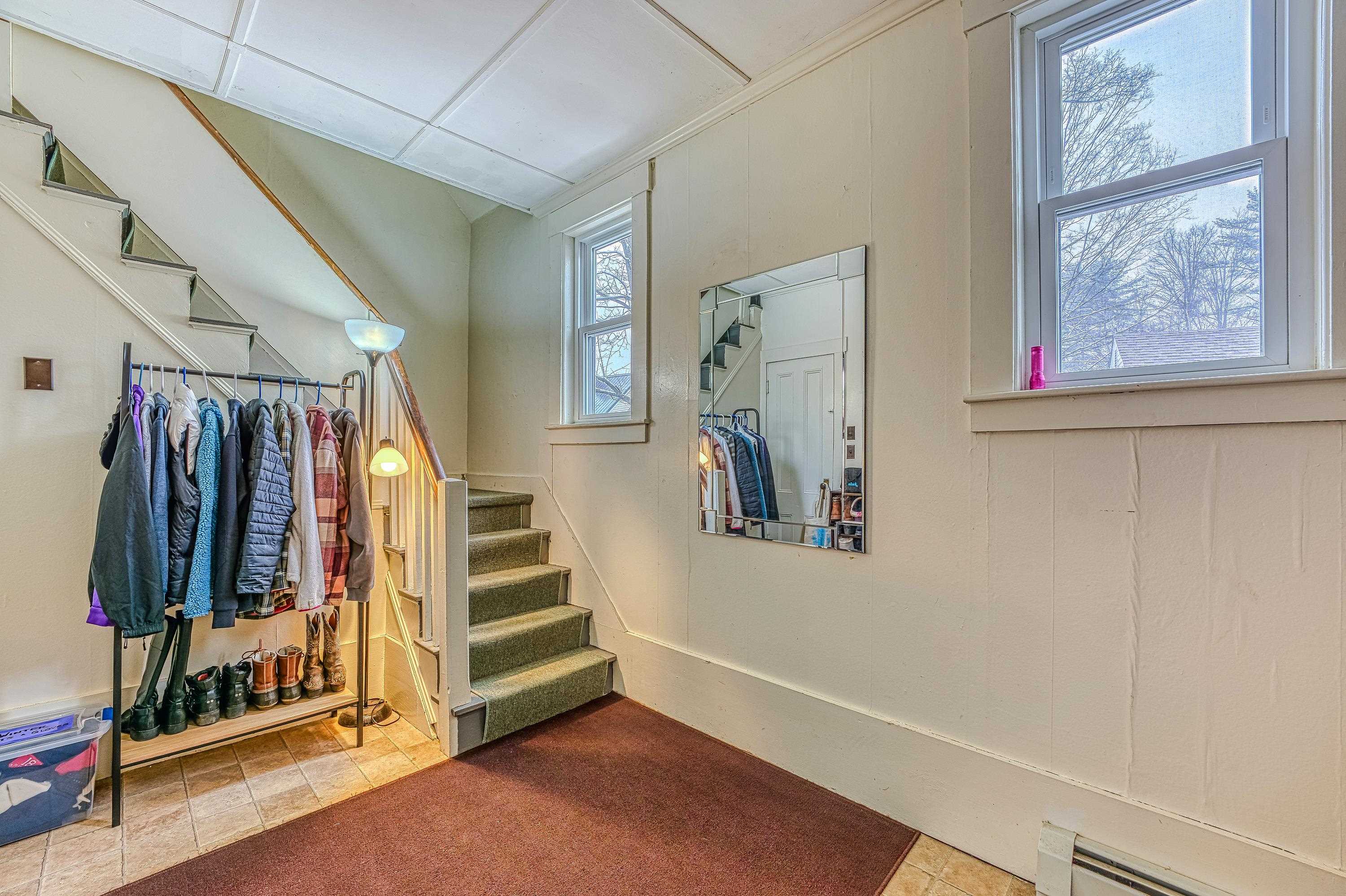 Unit A/1-Mudroom entry