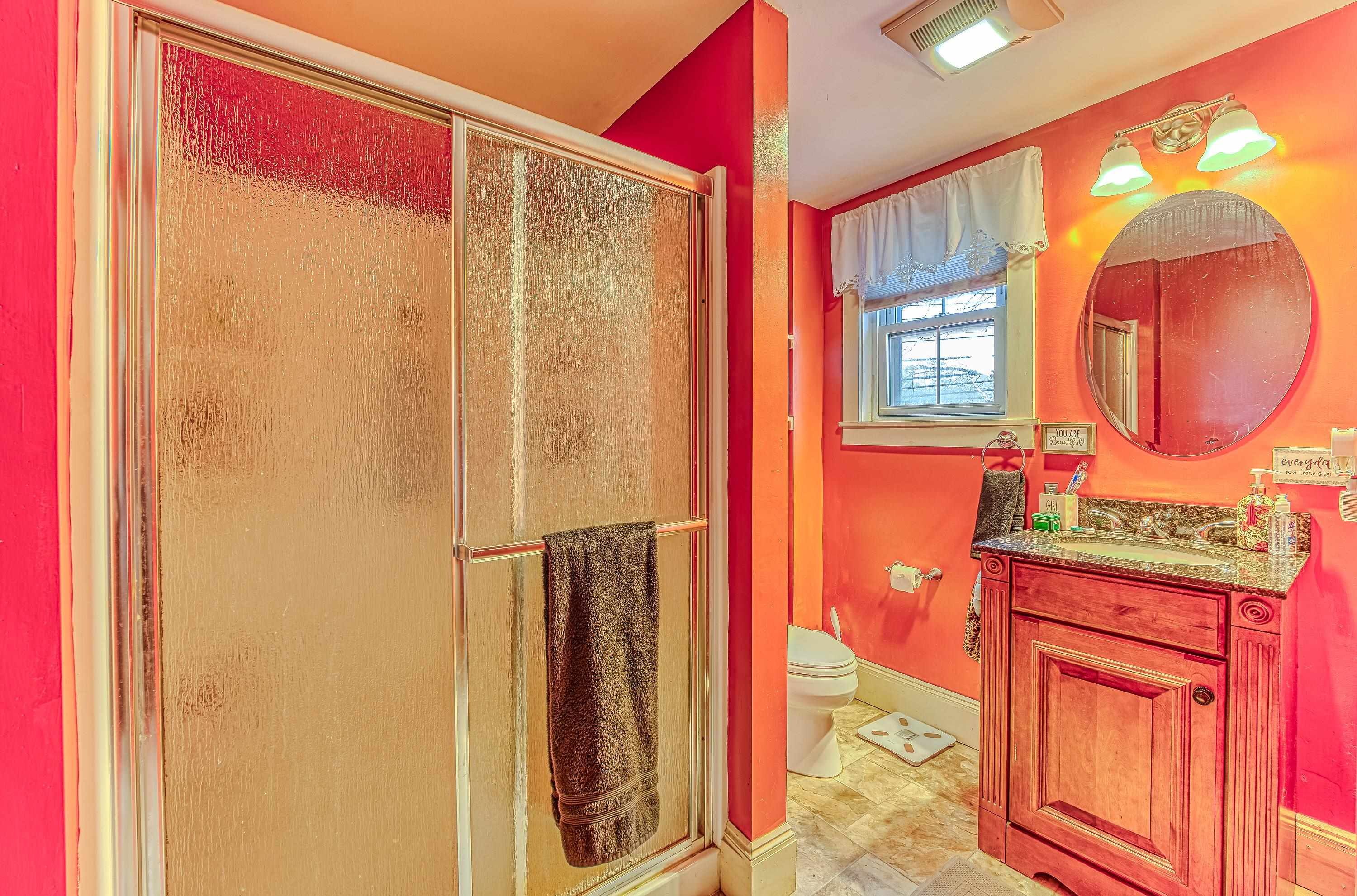 Unit D/4-3/4 bath off hallway