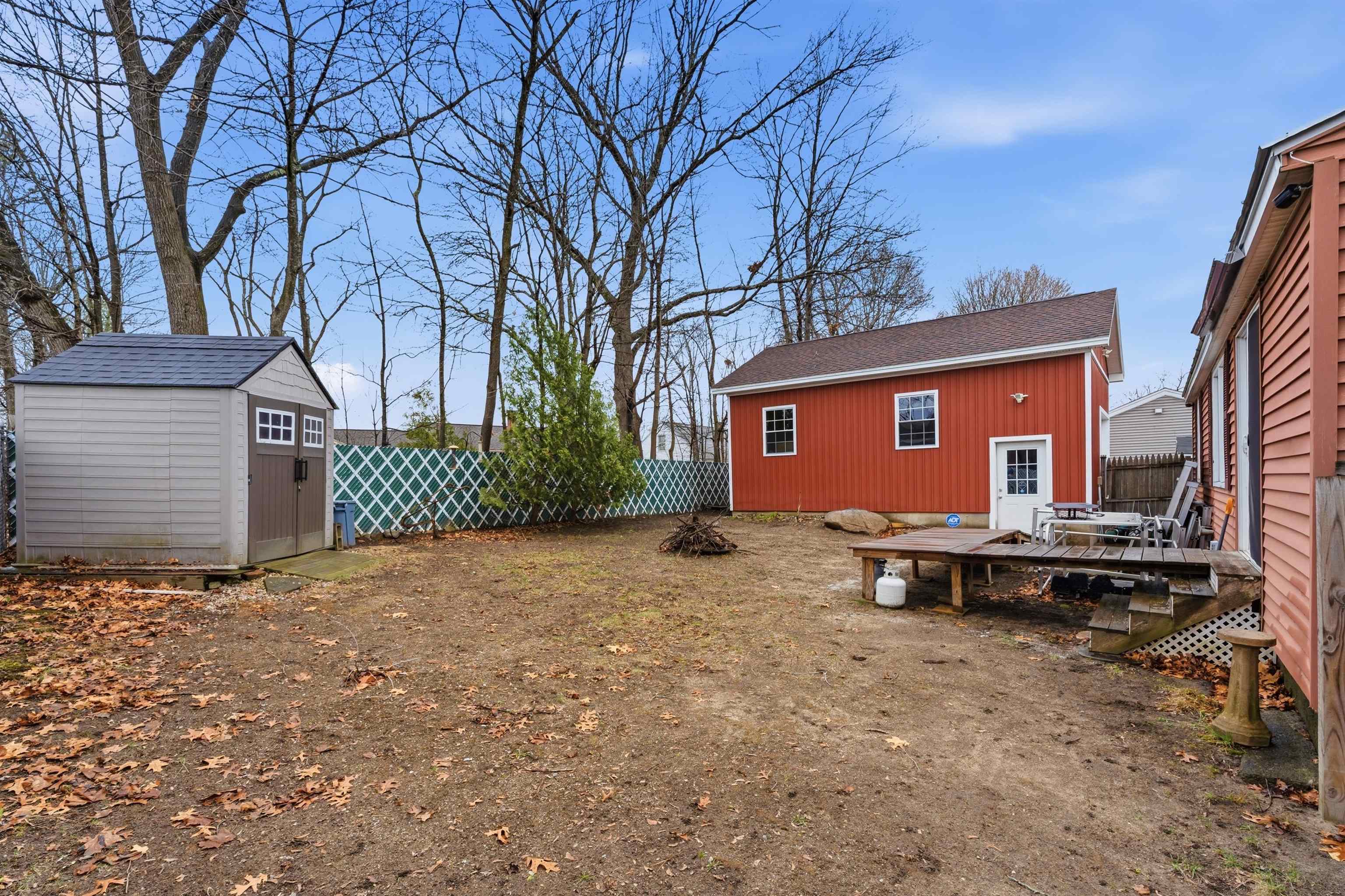 10 Saint Josephs Dr, Nashua, NH 03060