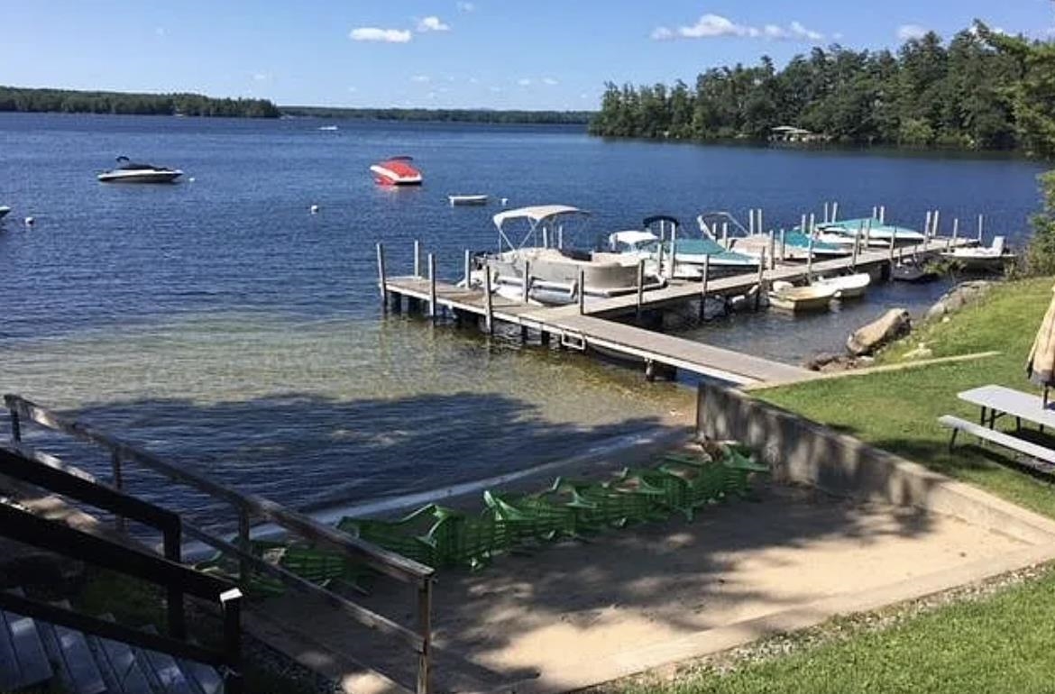 4 Vere Royce Rd, Tuftonboro, NH 03850