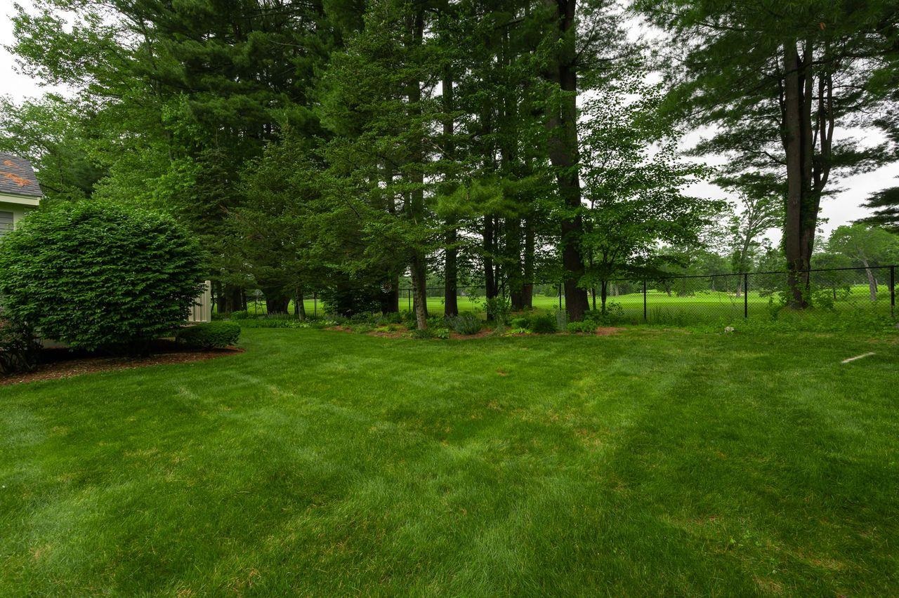 3 Kittanset Rd, Bedford, NH 03110