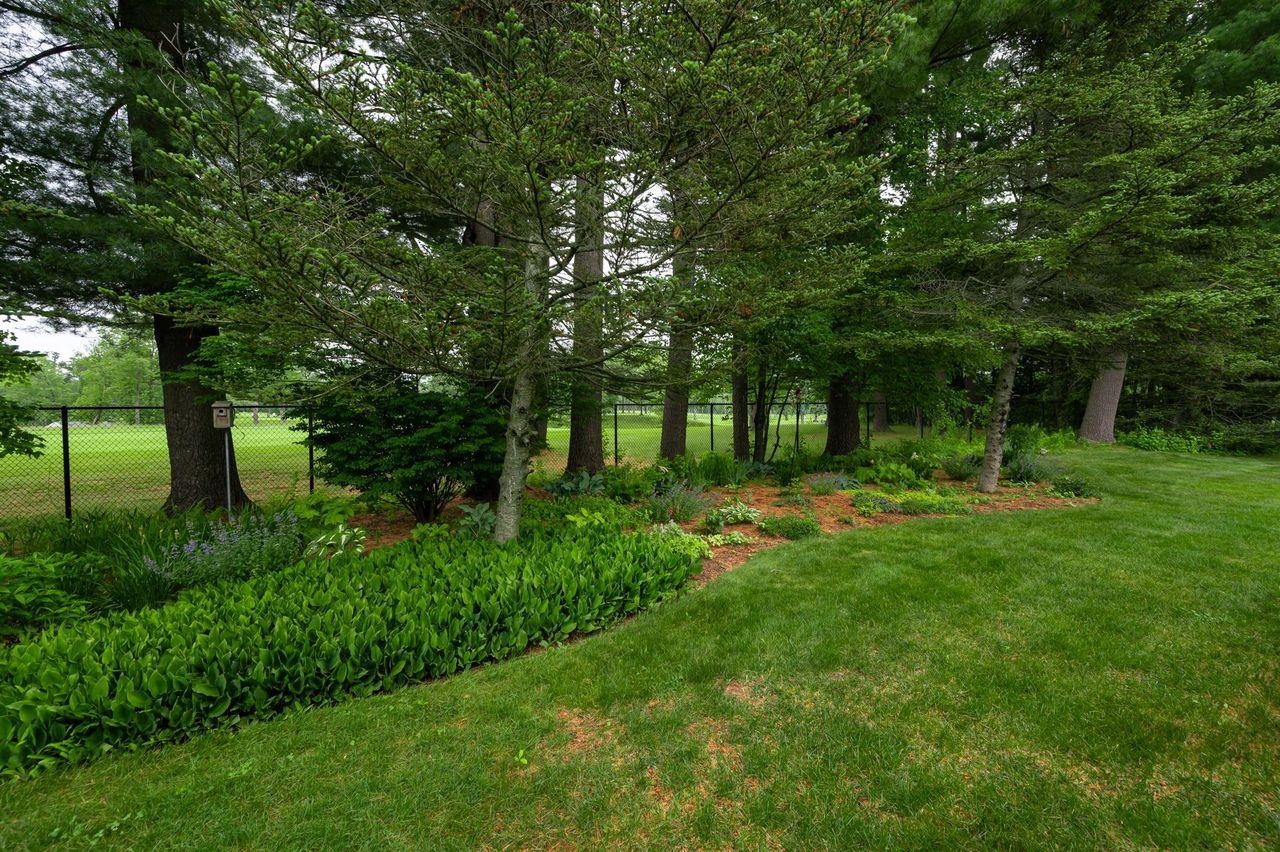 3 Kittanset Rd, Bedford, NH 03110