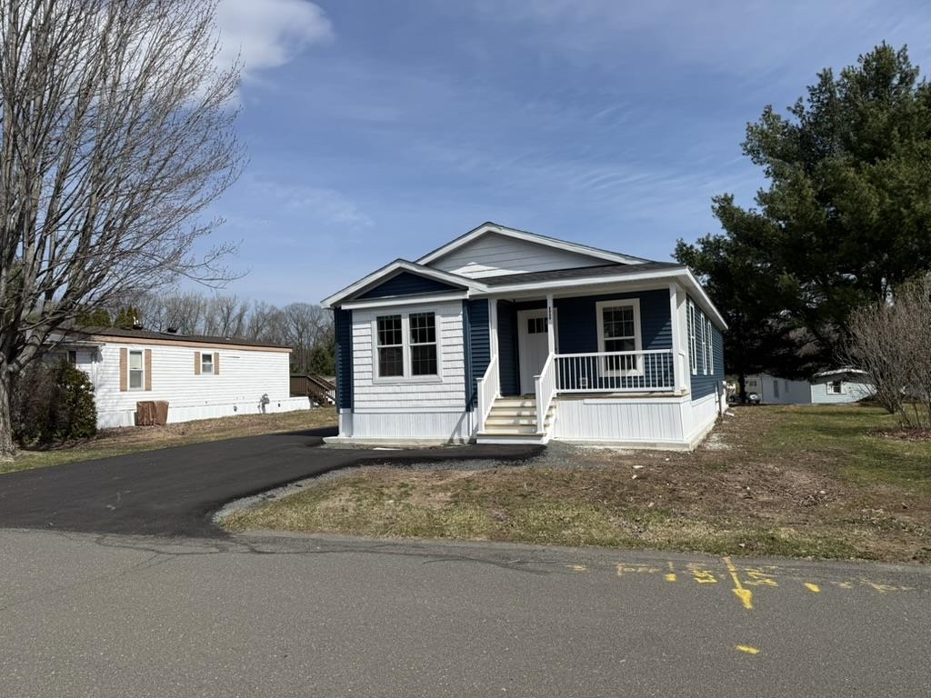 15 Alice Dr, Concord, NH 03303