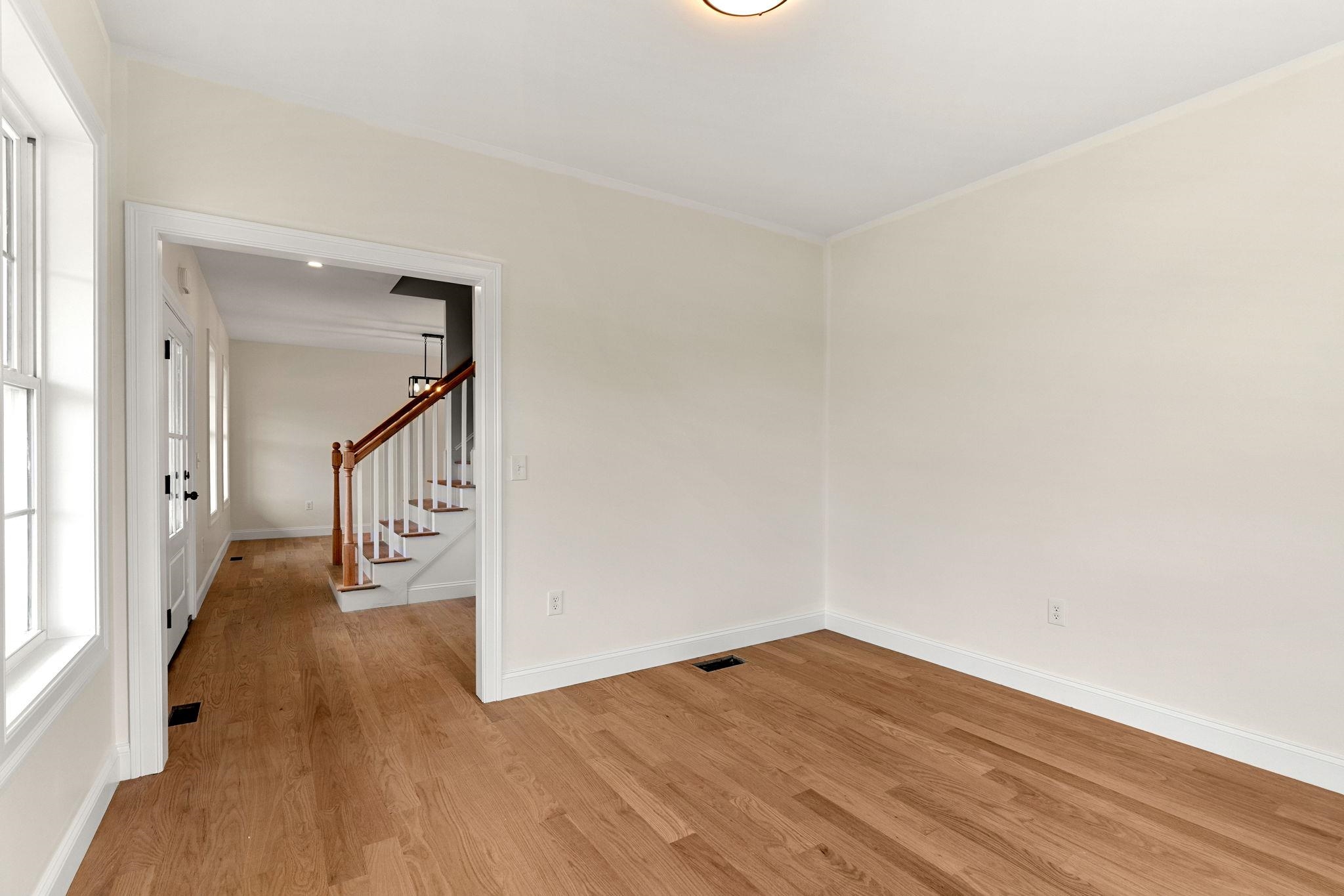 10 Blaisdell Ct, Raymond, NH 03077