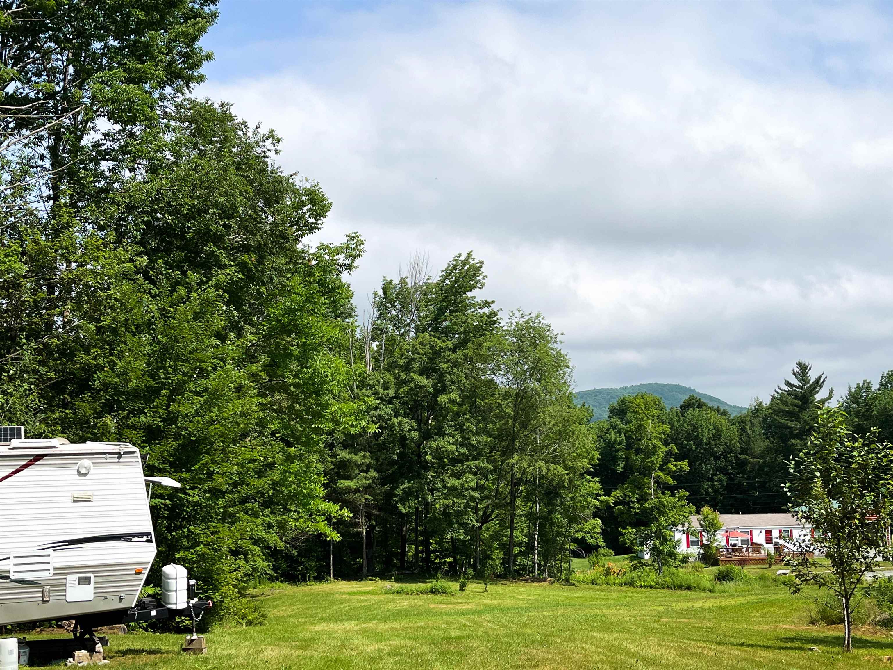 420 Gale Chandler Rd, Landaff, NH 03585