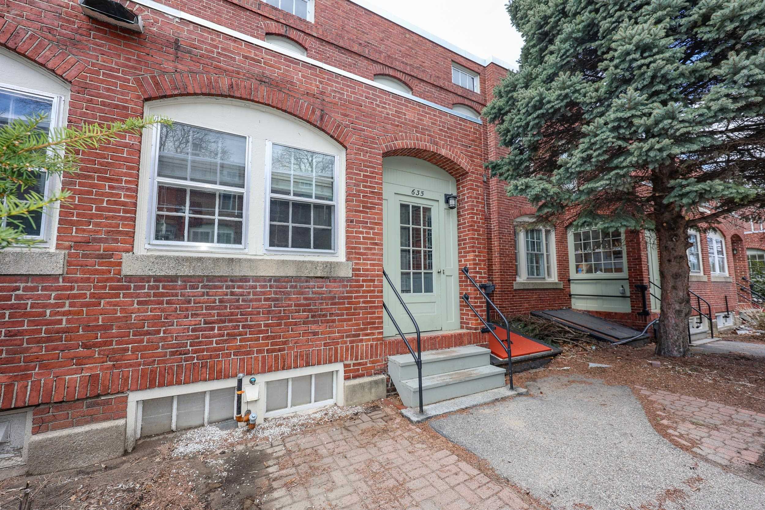 635 Canal St, Manchester, NH 03101