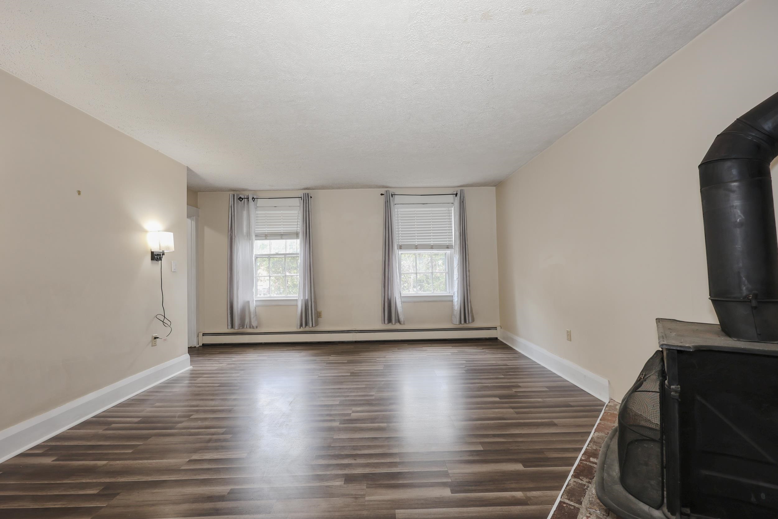 635 Canal St, Manchester, NH 03101