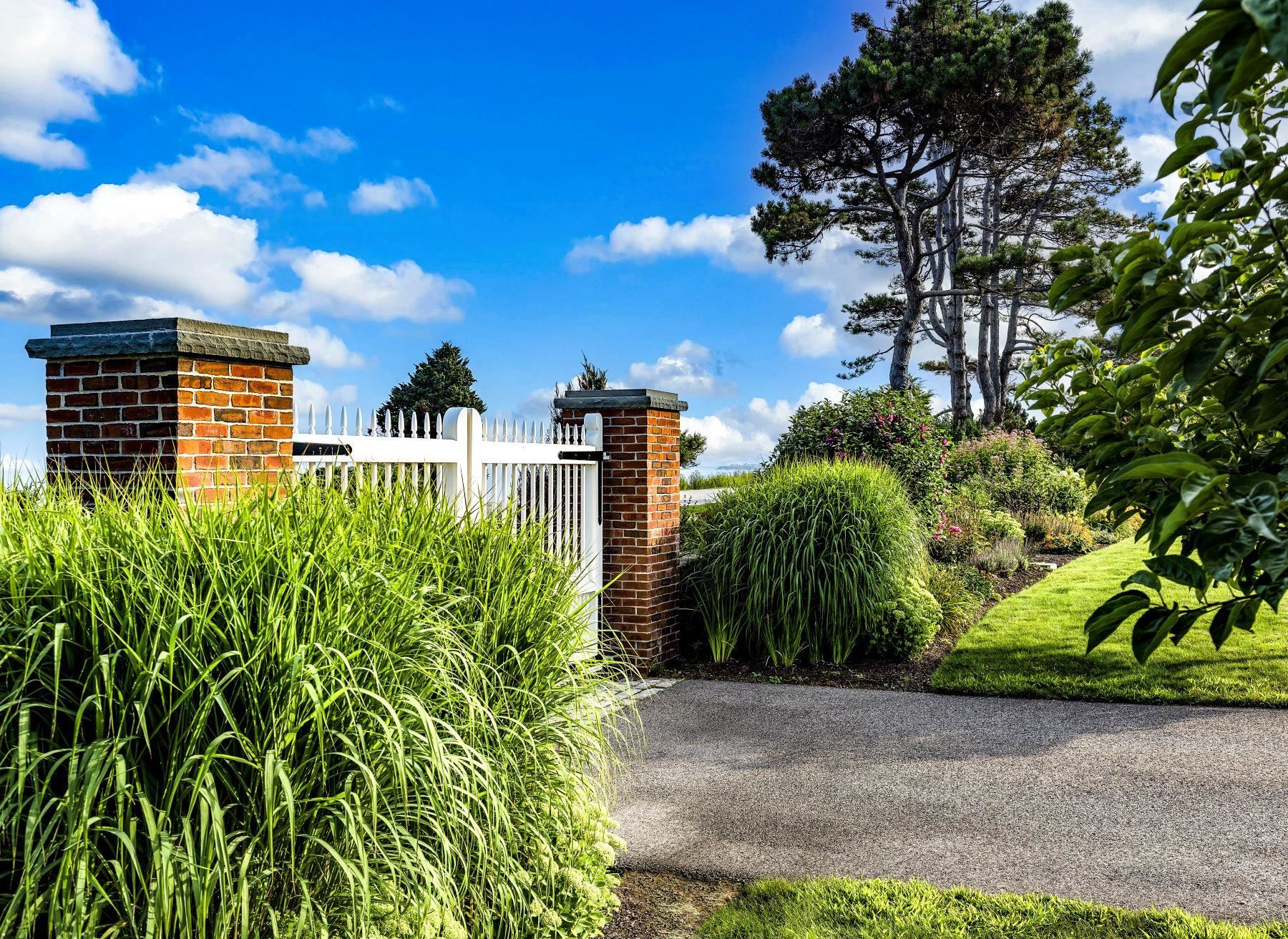 58 Ocean Blvd, North Hampton, NH 03862