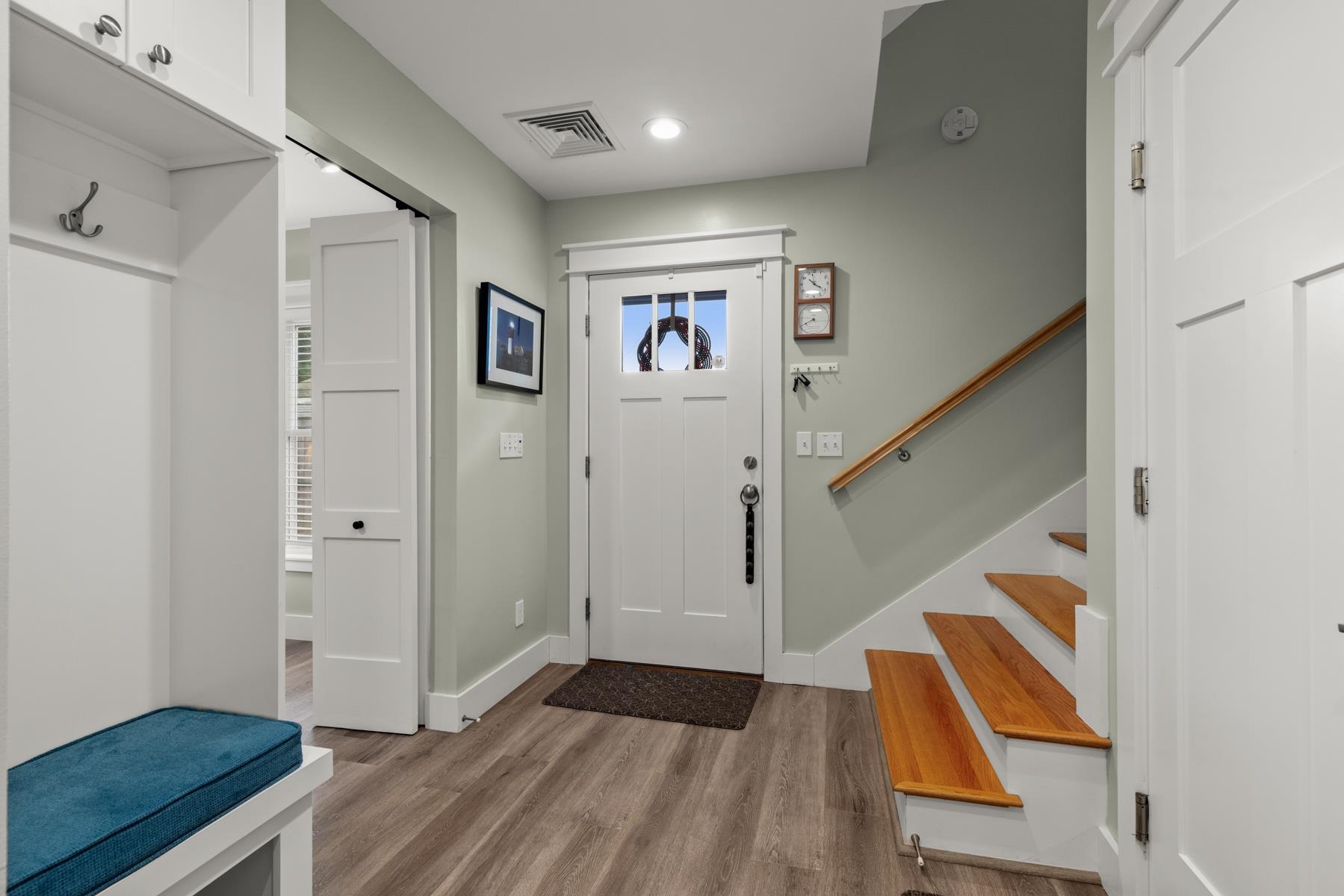 6 Cora Ave, Hampton, NH 03842