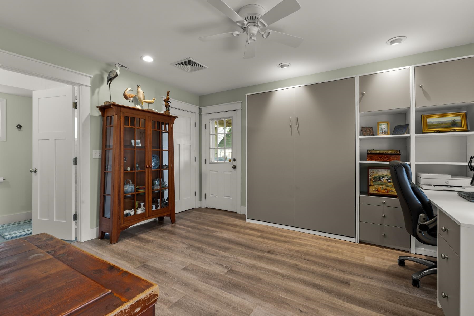 6 Cora Ave, Hampton, NH 03842