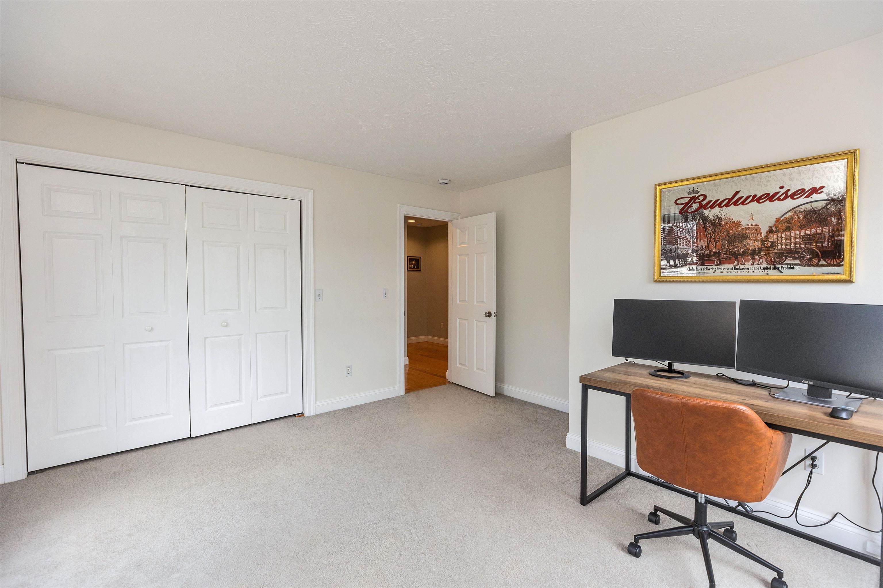 2246 Elm St, Manchester, NH 03104