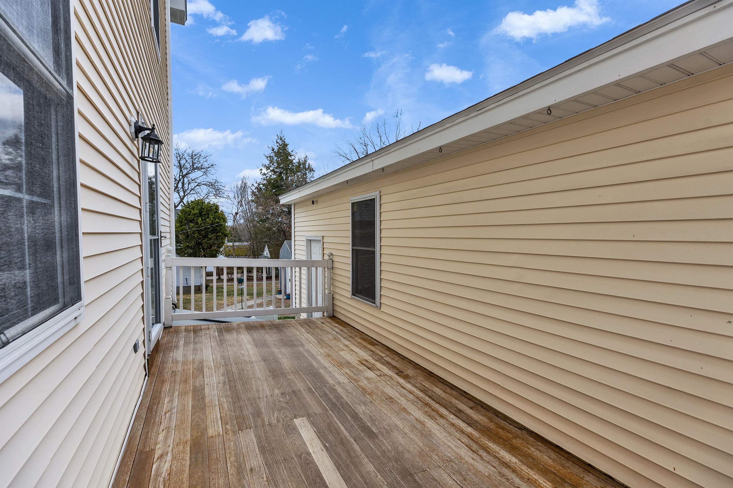 2246 Elm St, Manchester, NH 03104